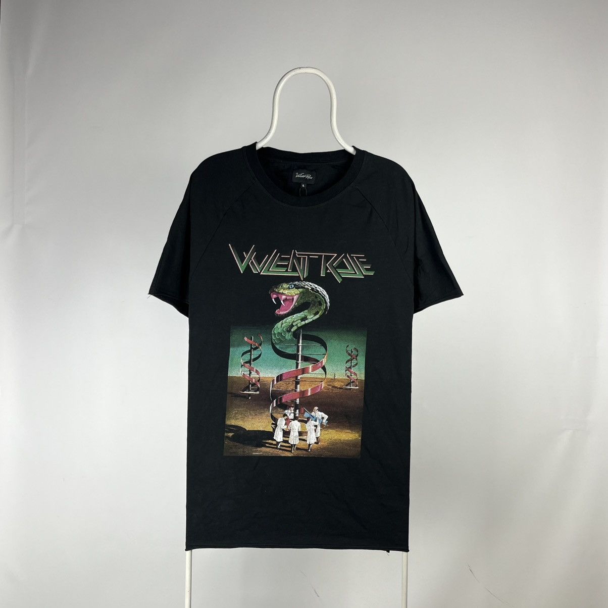 Violent Rose Violent Rose tshirt snake size XLarge Size US XL / EU 56 / 4 - 1 Thumbnail