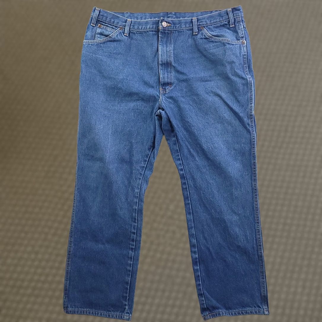 Dickies Dickies Jeans Mens 42 X 30 Blue Denim 100% Cotton Medium Wash Straight Leg Mens Jeans Regular Cotton Blue 5-Pocket Design Belt Loops 30in Inseam Size US 42 / EU 58 - 1 Thumbnail