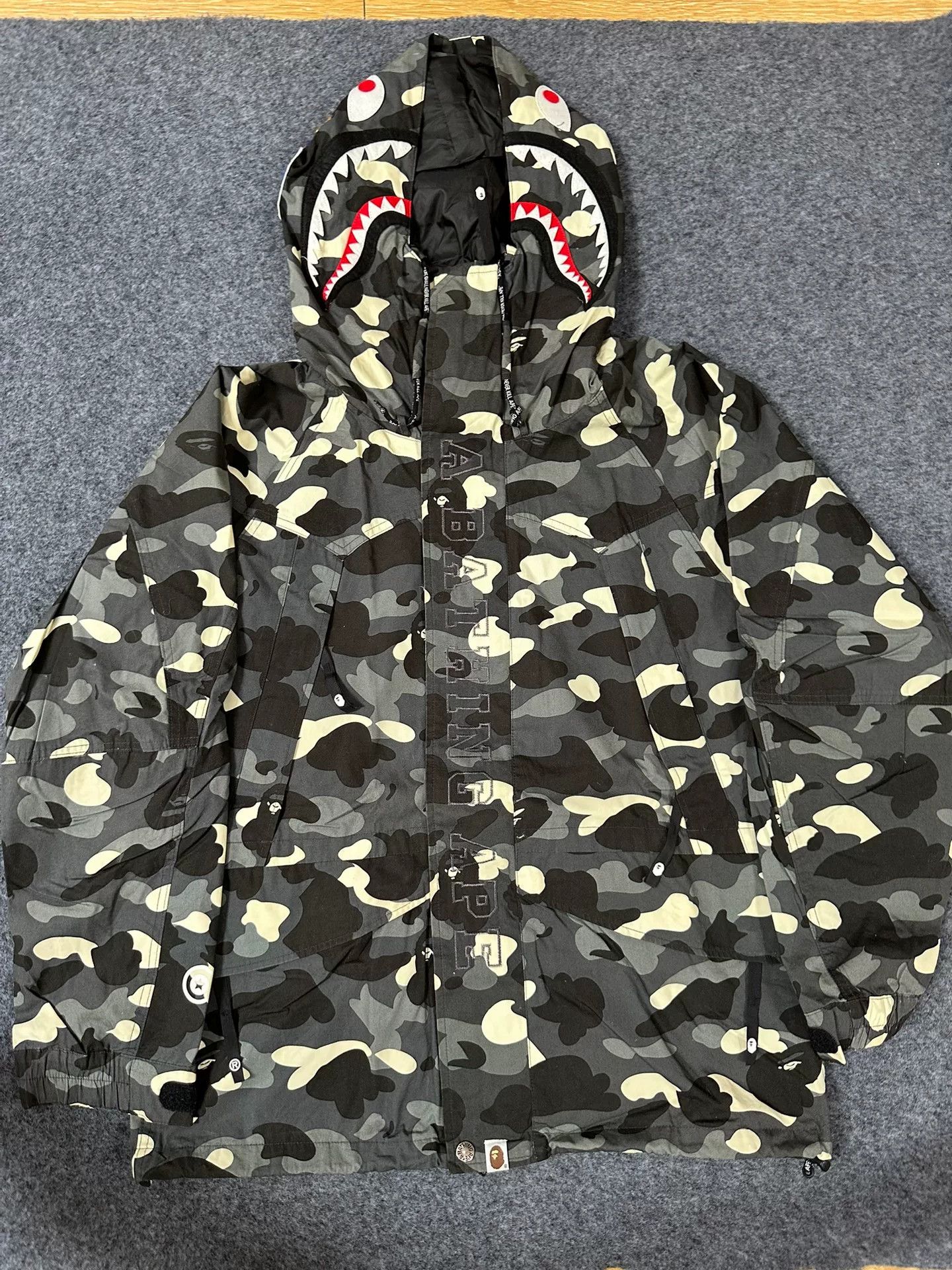 Bape Bape Multi Glow Jacket Outerwear Size US XL / EU 56 / 4 - 1 Thumbnail