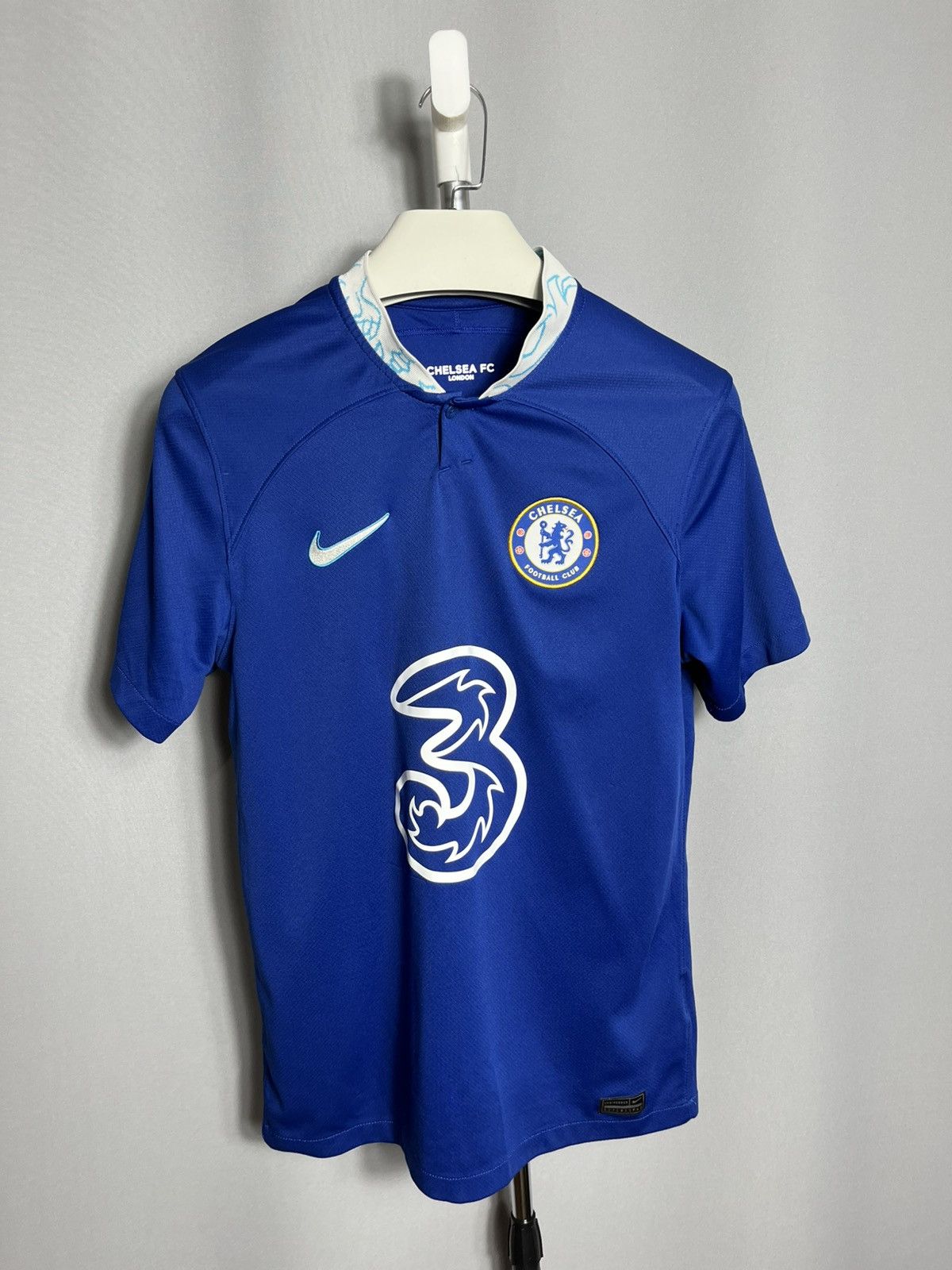 Nike Chelsea FC 2022 2023 Home Soccer Jersey Men’s Short Sleeve Size US S / EU 44-46 / 1 - 1 Thumbnail