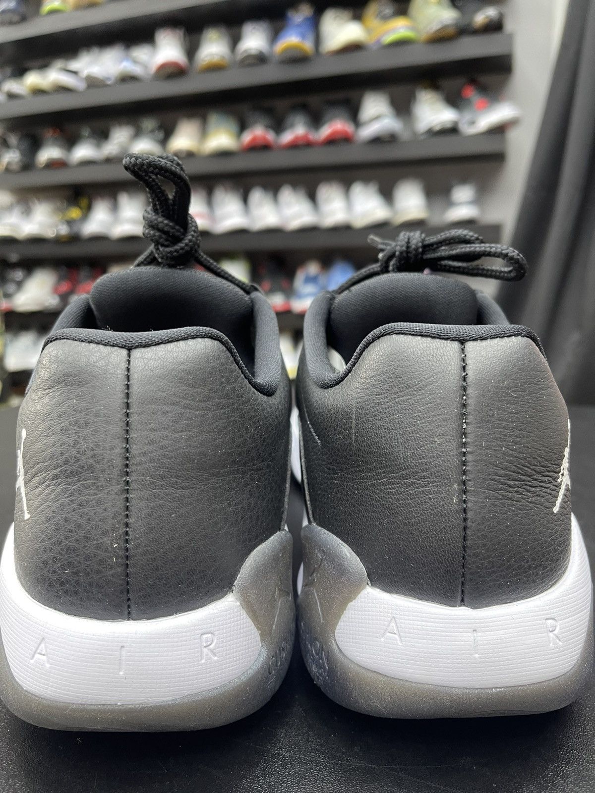 Jordan Brand Size 13 - Jordan 11 CMFT Low Black & White Size US 13 / EU 46 - 4 Thumbnail