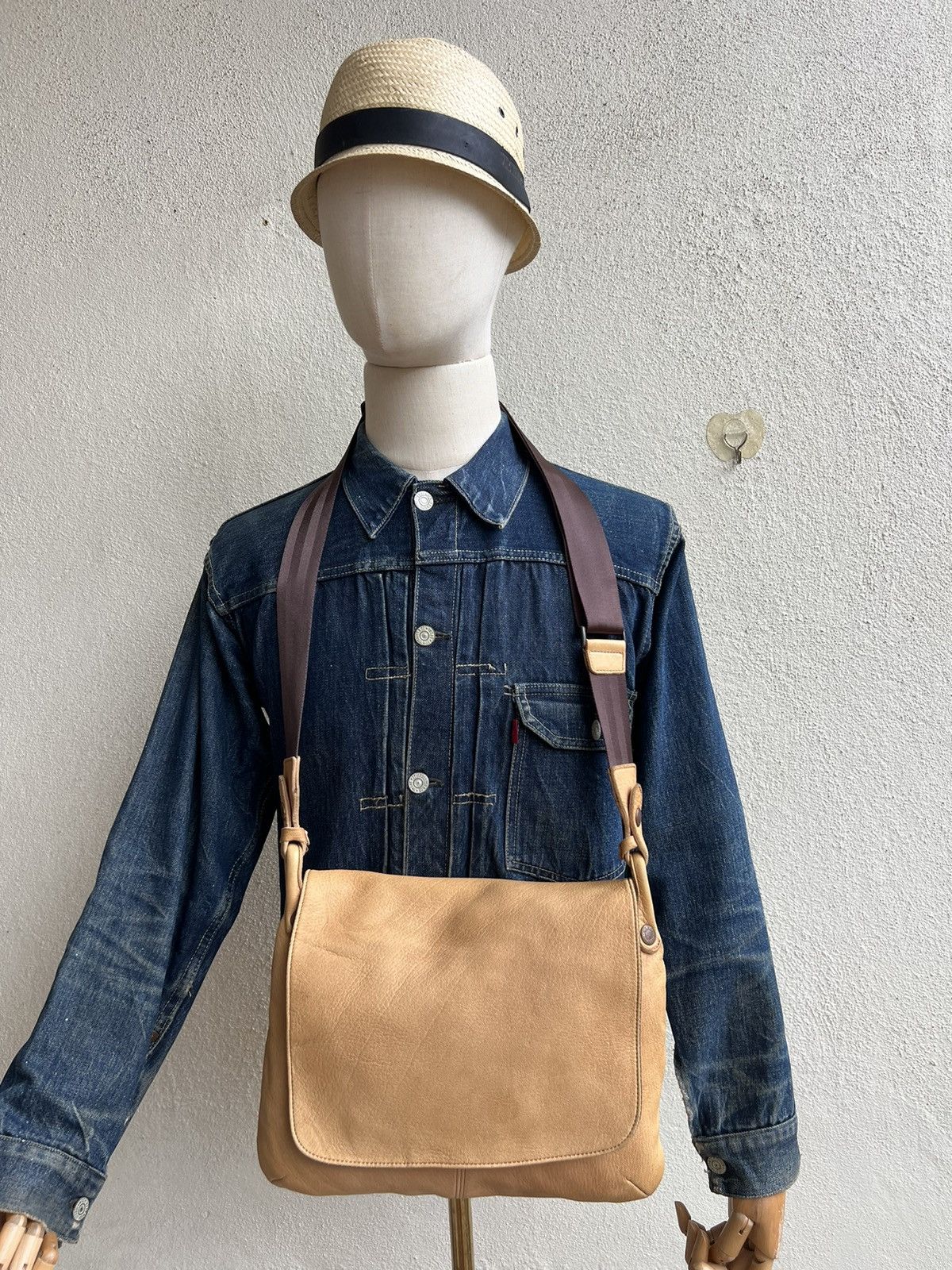 Leather Vintage CASAR Japan Muddy Faded Patina Leather Bag Sling Size ONE SIZE - 4 Thumbnail