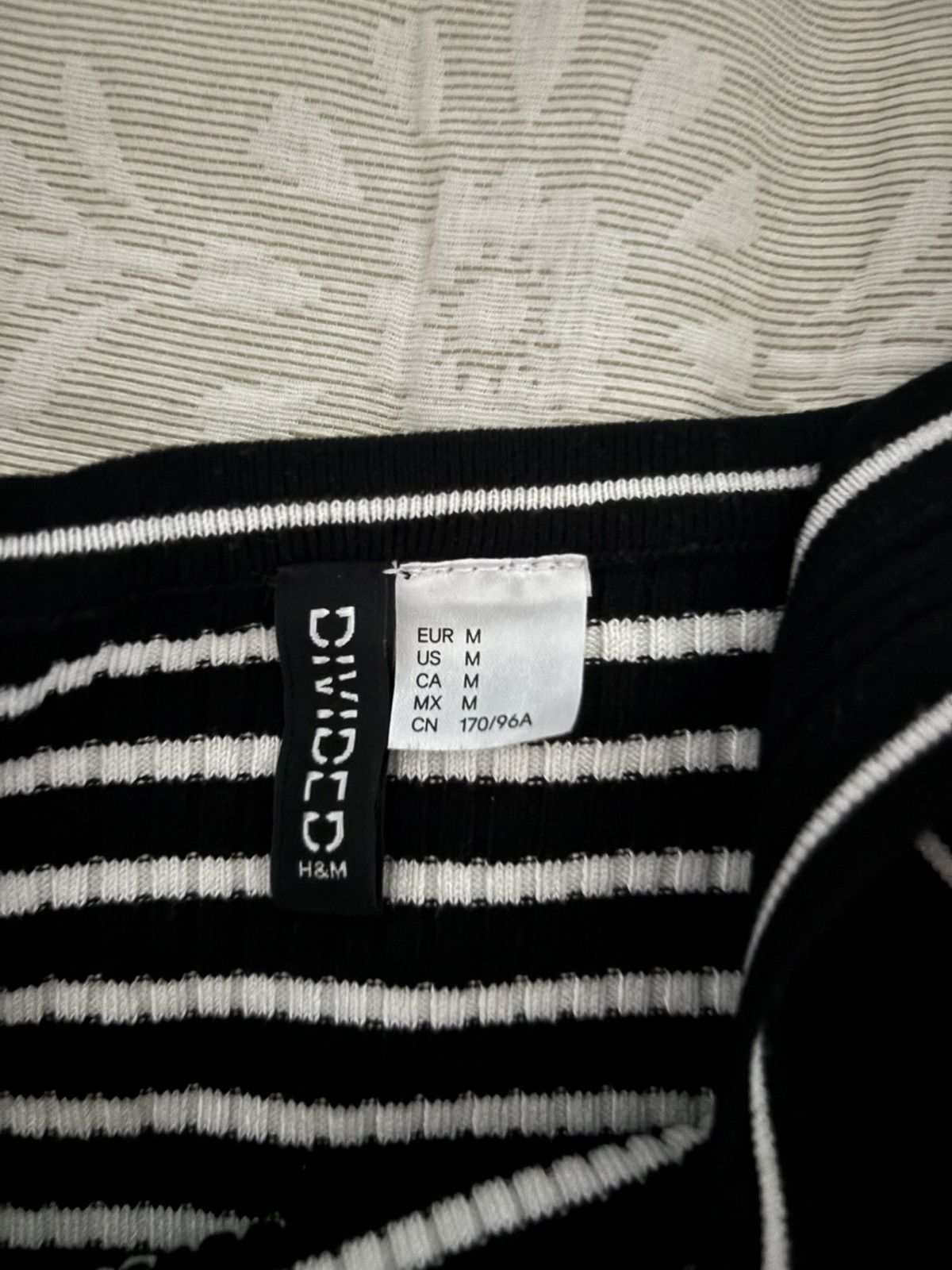 Divided black and white tank Size M / US 6-8 / IT 42-44 - 3 Thumbnail