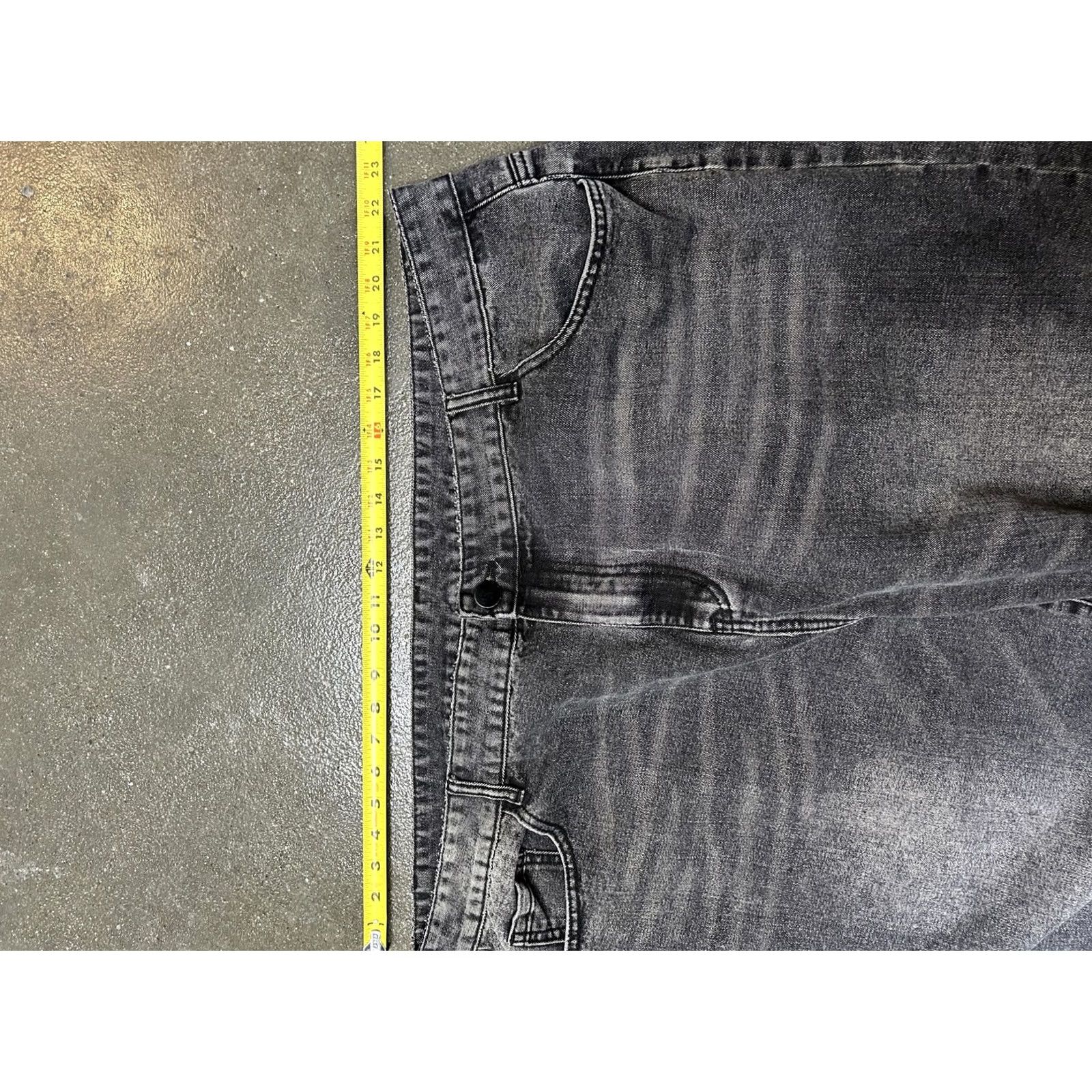 Denime VINTAGE MANFINITY Shorts Mens 4XL Gray Y2K Denim Bermuda Baggy Distressed Raw Hem Size US 39 - 4 Thumbnail