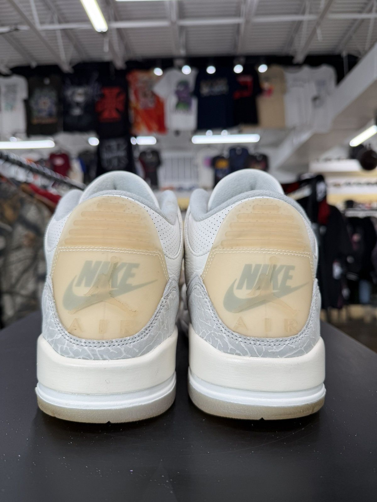 Jordan Brand Air Jordan 3 Craft Ivory Size 13 (2024) Size US 13 / EU 46 - 5 Thumbnail