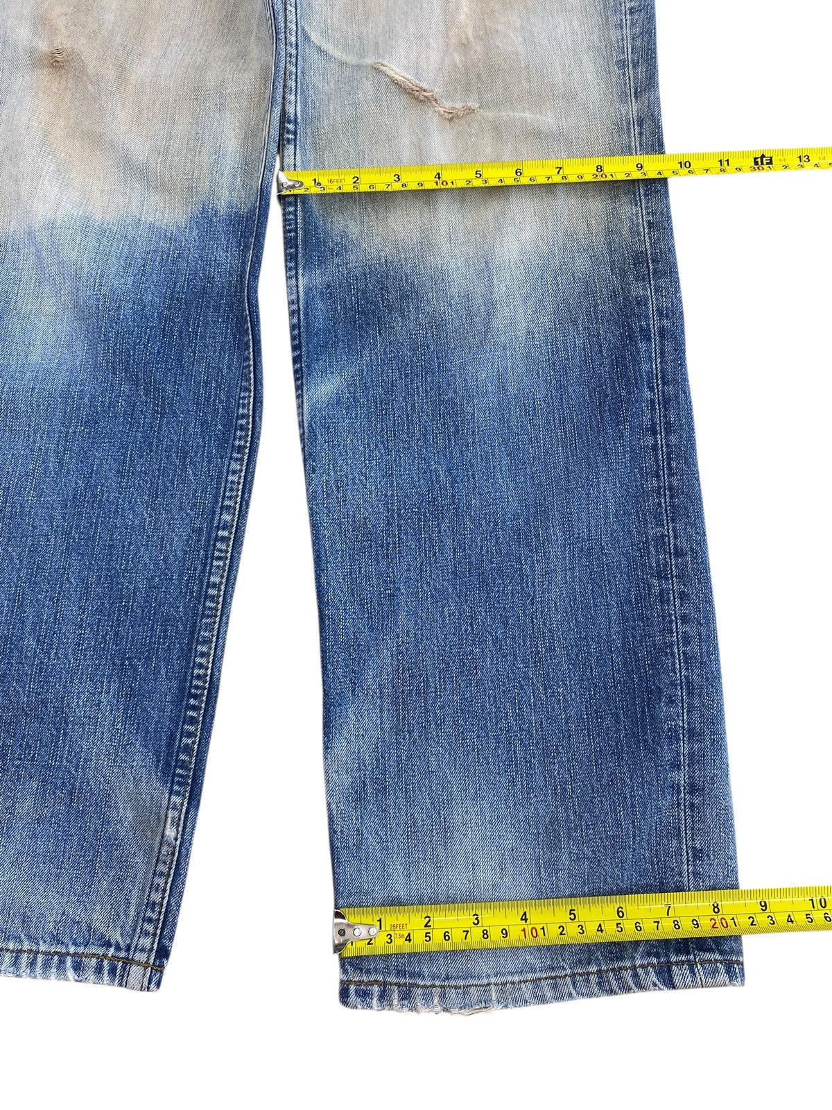 Levi's Vintage Levi’s Blue Faded Wash Style Ripped Jeans Size US 33 - 7 Thumbnail