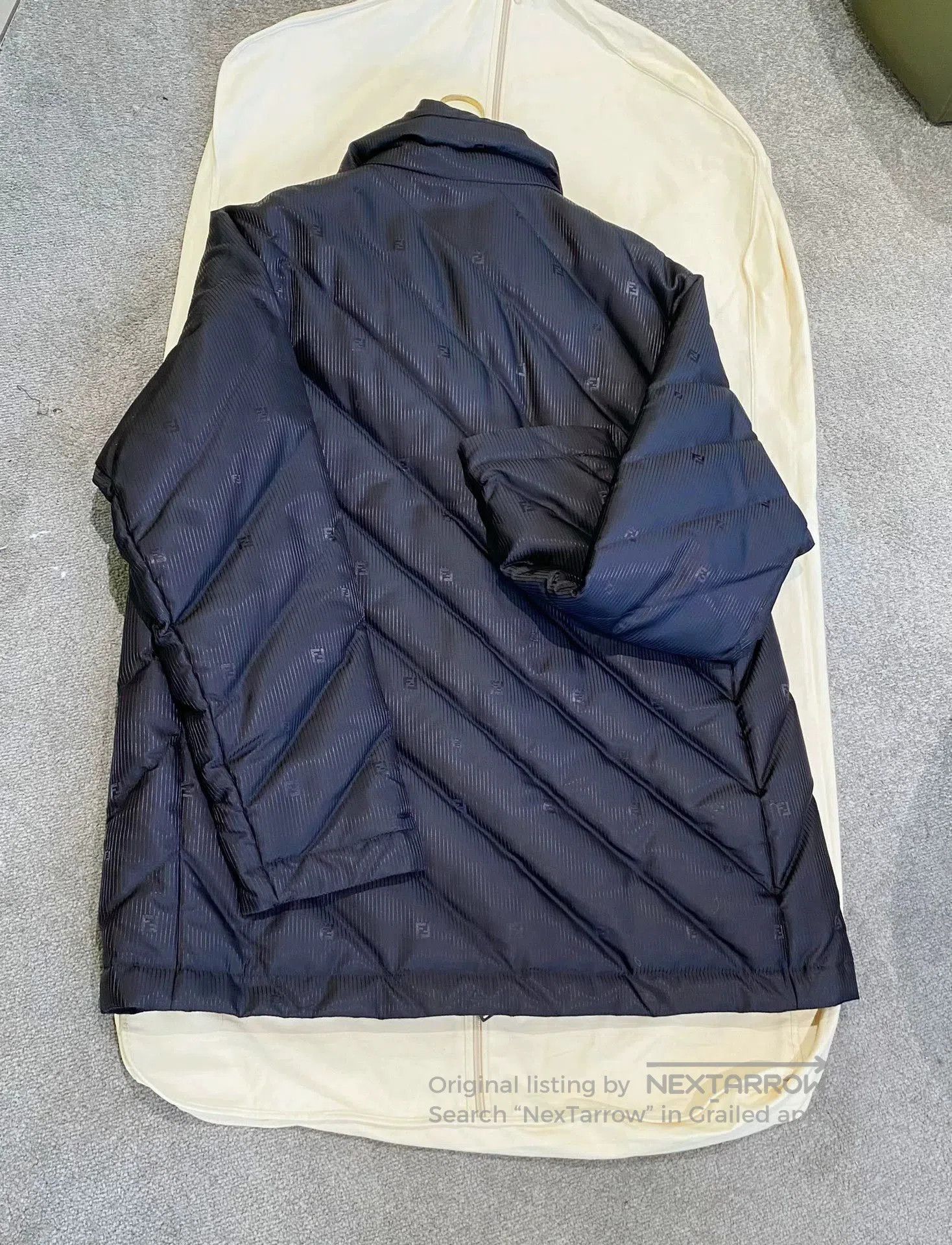 Fendi Fendi Men's Striped Black Down Coat. Size US XL / EU 56 / 4 - 2 Thumbnail