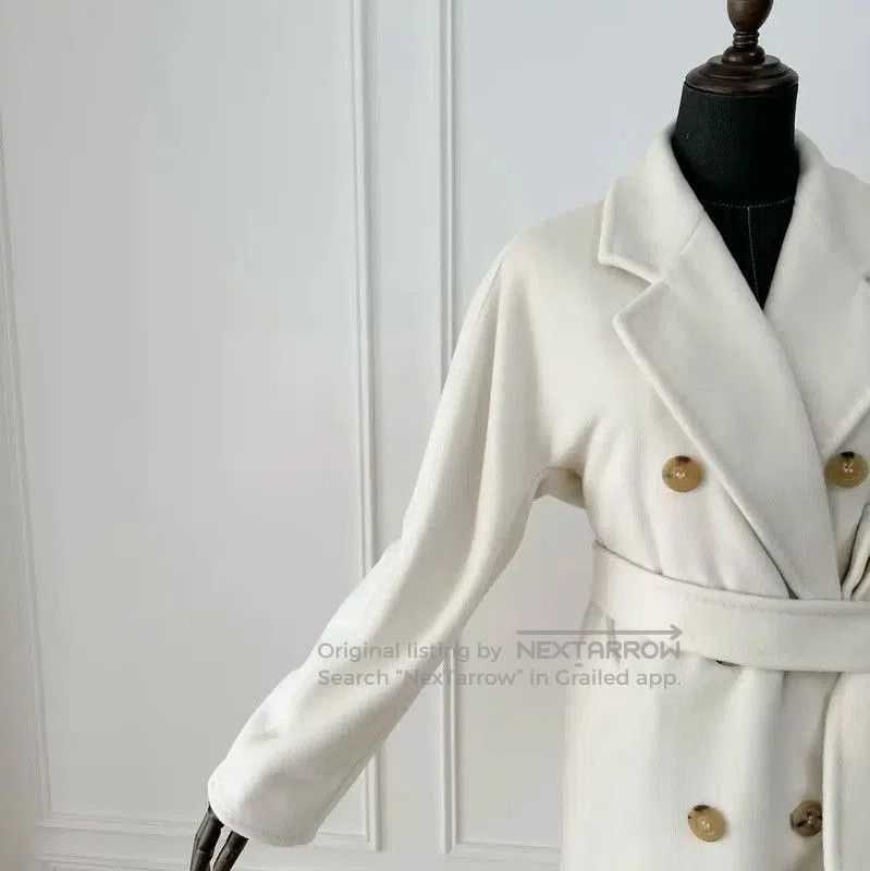 Max Mara MaxMara Women's White Coat with Belt . Size M / US 6-8 / IT 42-44 - 6 Thumbnail
