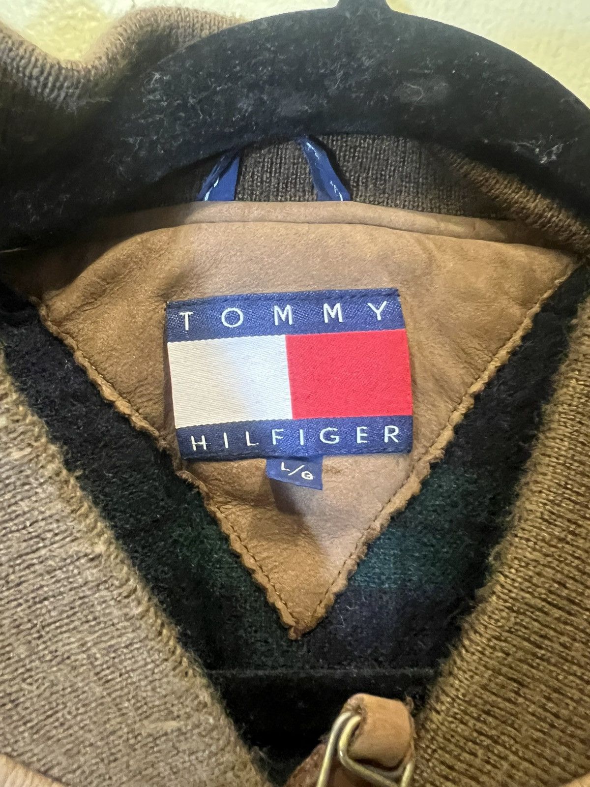 Tommy Hilfiger × Vintage Vintage Tommy Hilfiger Suede Bomber Jacket Size US L / EU 52-54 / 3 - 4 Thumbnail