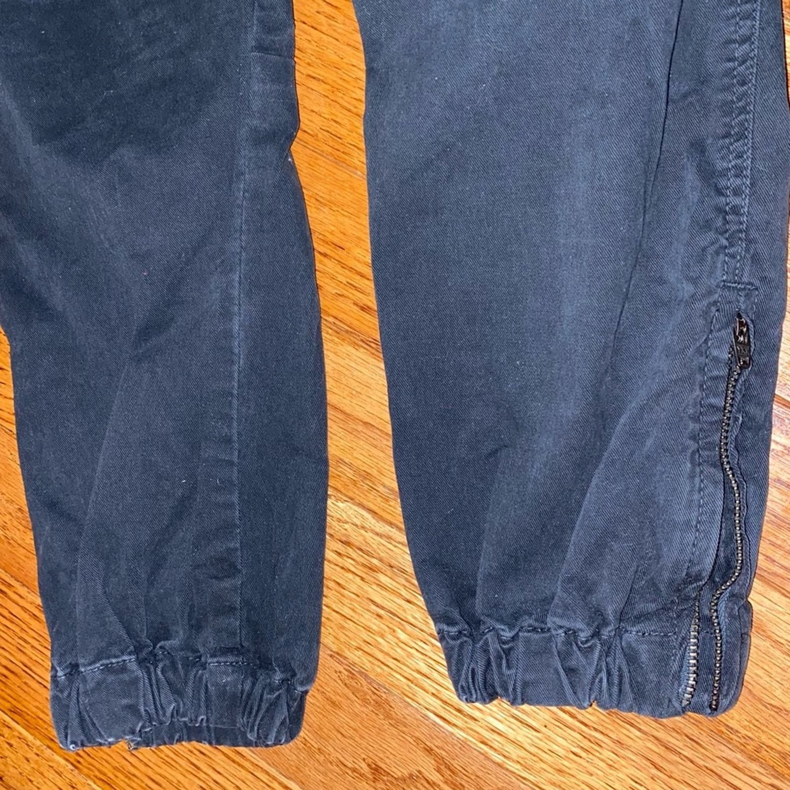 Nili Lotan Nili Lotan Cropped Military Pant Carbon Gray 00 EUC Size 24" / US 00 / IT 34 - 9 Thumbnail