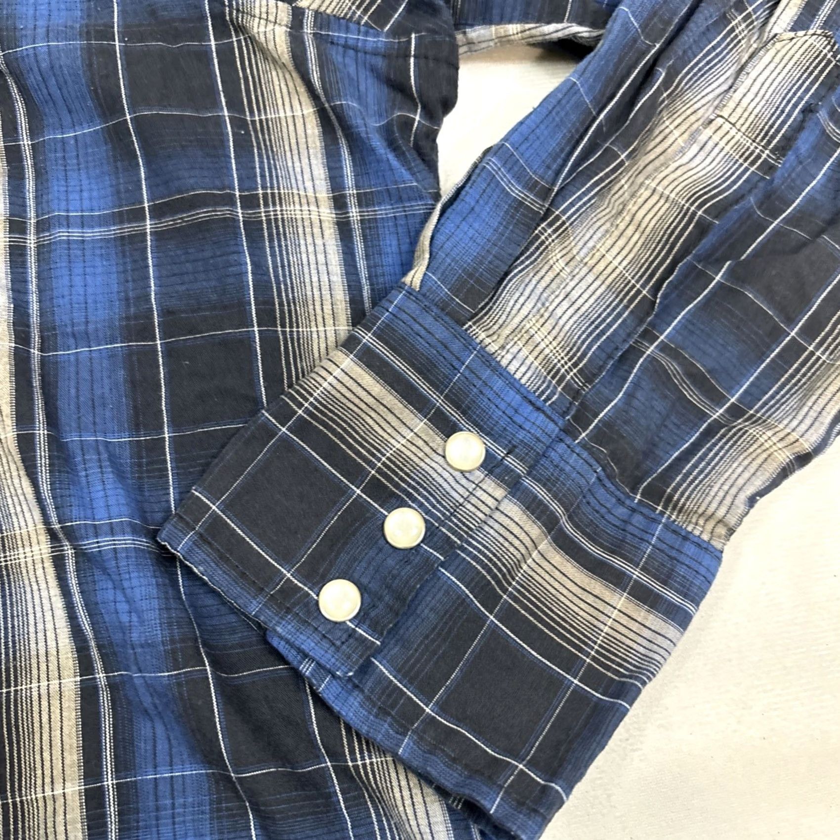 Wrangler Wrangler Shirt Mens XL Blue Black Plaid Pearl Snap Western Long Sleeve Regular Fit Button-Up Shirt Size US XL / EU 56 / 4 - 3 Thumbnail