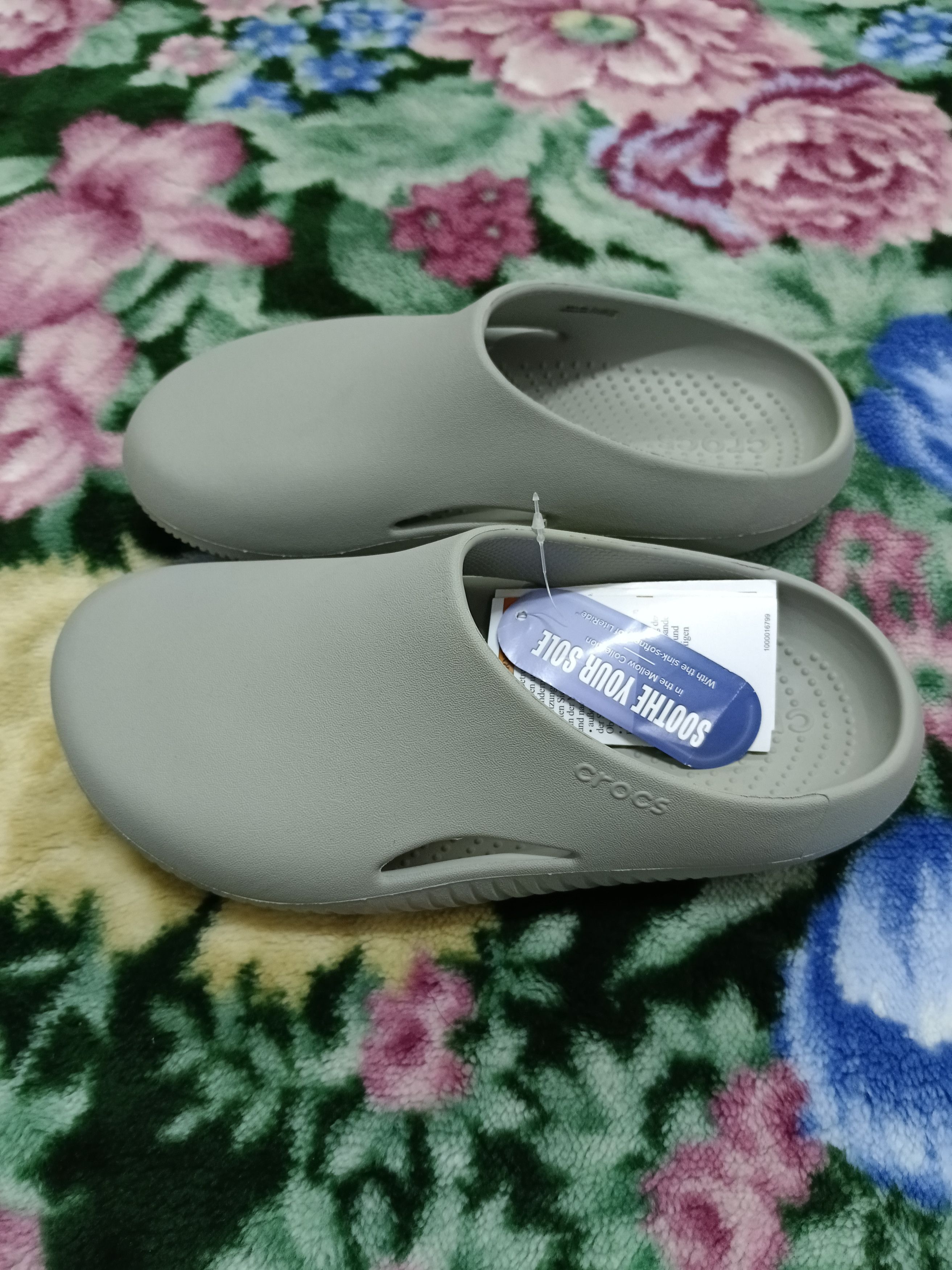 Crocs Mellow Recovery Stucco Unisex Clog - Crocs(M6-W8) Size US 6 / EU 39 - 3 Thumbnail