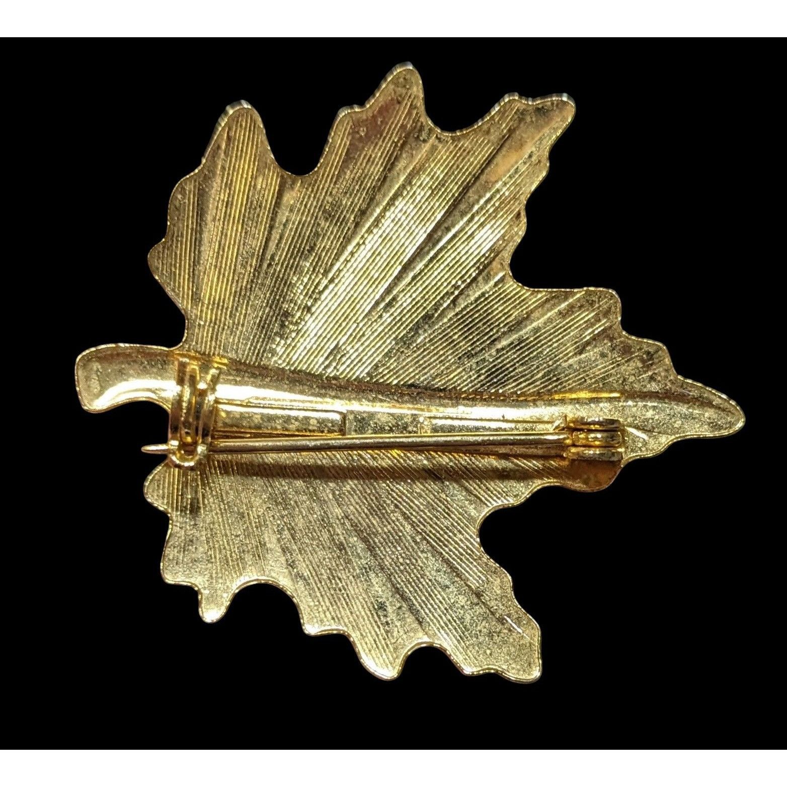 Other Vintage Maple Leaf Brooch Textured Gold Tone Size ONE SIZE - 2 Thumbnail