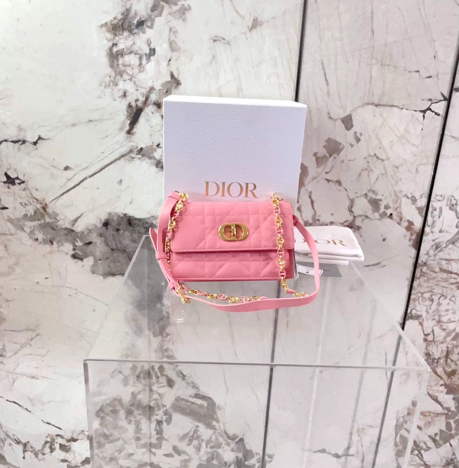 Dior Pre-loved Bag Very good condition Size ONE SIZE - 1 Thumbnail