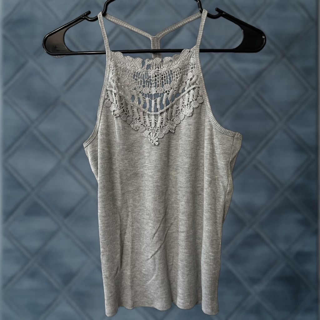 Aeropostale AEROPOSTALE Gray Solid Blouse Women’s Large Beaded Size L / US 10 / IT 46 - 1 Thumbnail