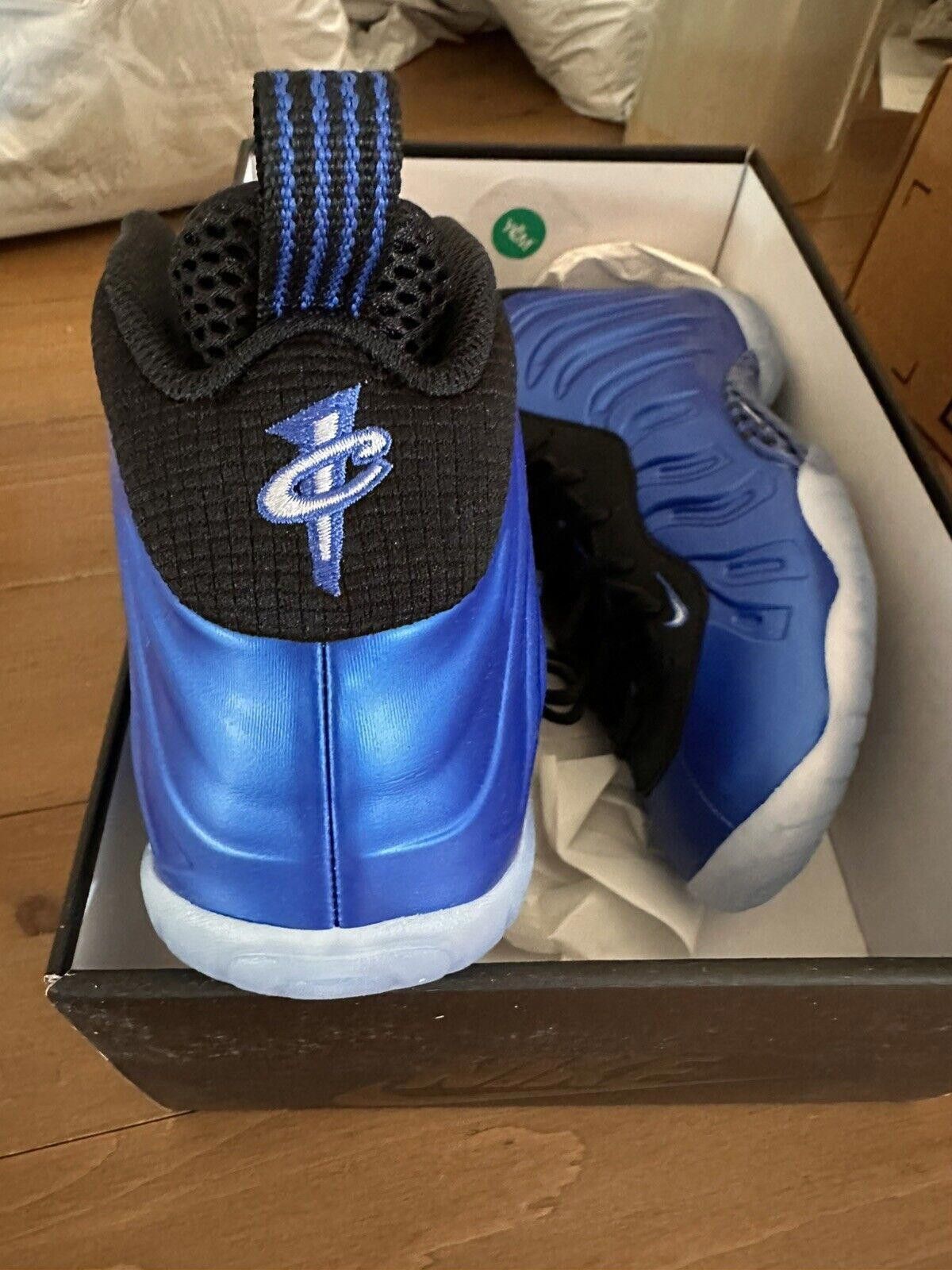 Nike Nike Size 5 Little Posite One Grade School Royal Blue Size US 5 / EU 37 - 9 Thumbnail