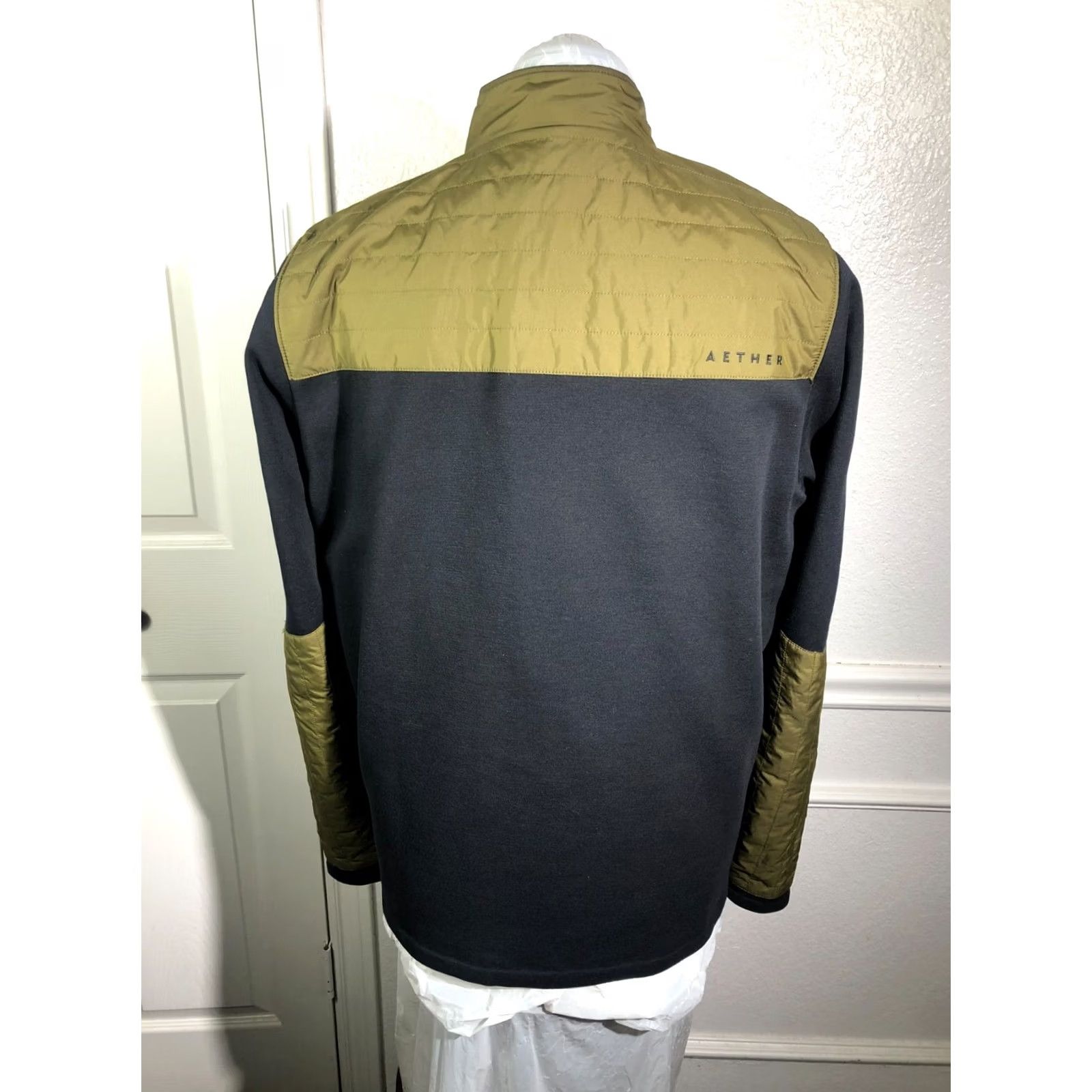 Commando AETHER Canton Puffer Jacket Men's Large Command Green Quilted Size US L / EU 52-54 / 3 - 4 Thumbnail