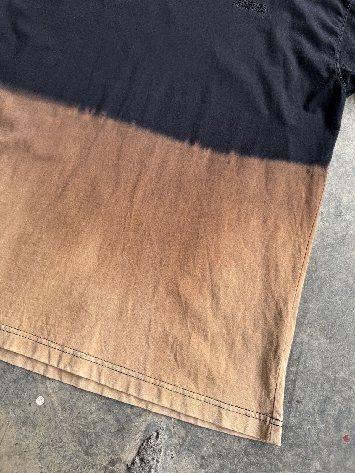 Vetements *RARE* VETEMENTS GVASALIA TIE DYE BLEACHED OVERSIZED TEE Size US S / EU 44-46 / 1 - 3 Thumbnail