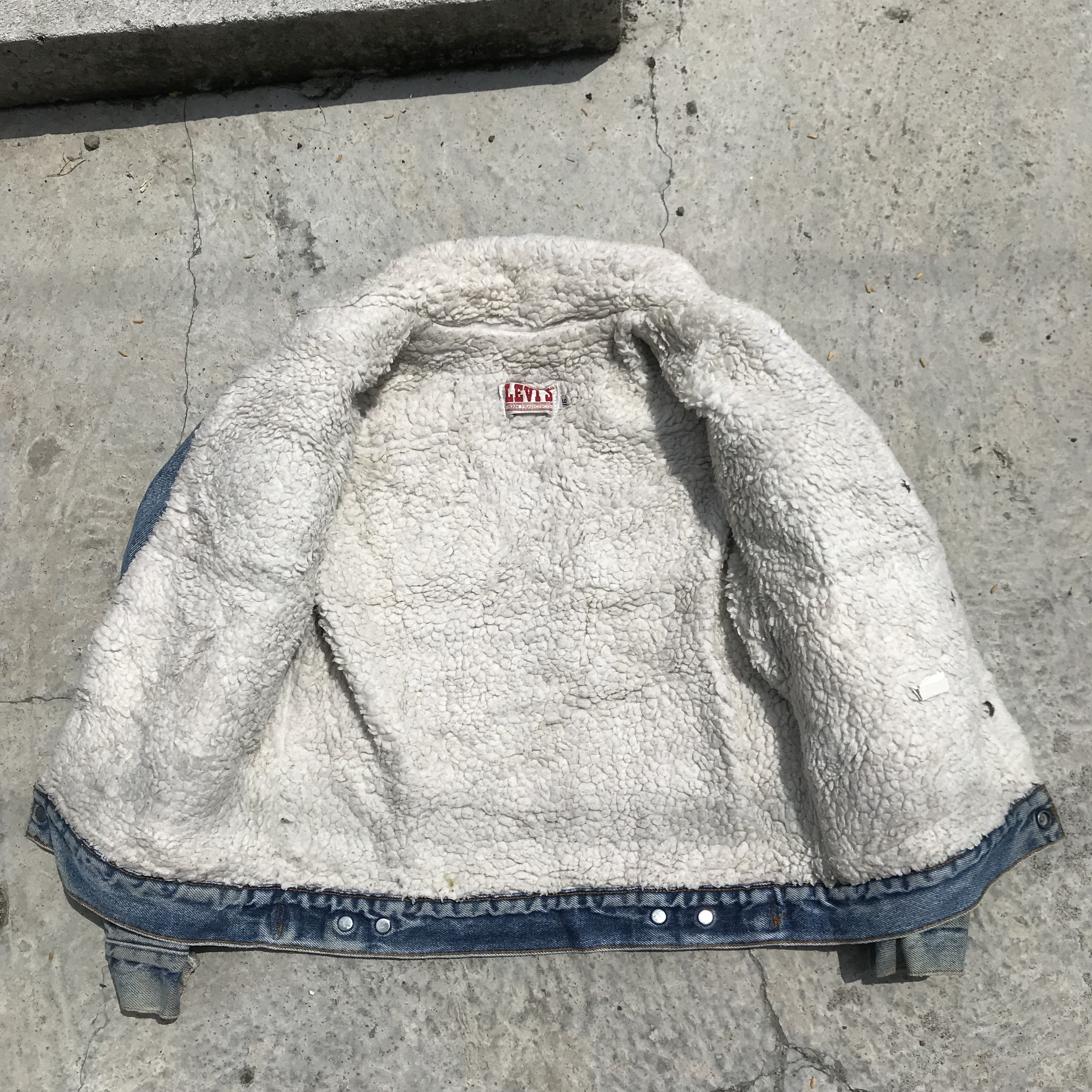 Levi's × Vintage Vintage 90s Levis Classic Sherpa lined Jeans Trucker Jacket Size US M / EU 48-50 / 2 - 16 Thumbnail