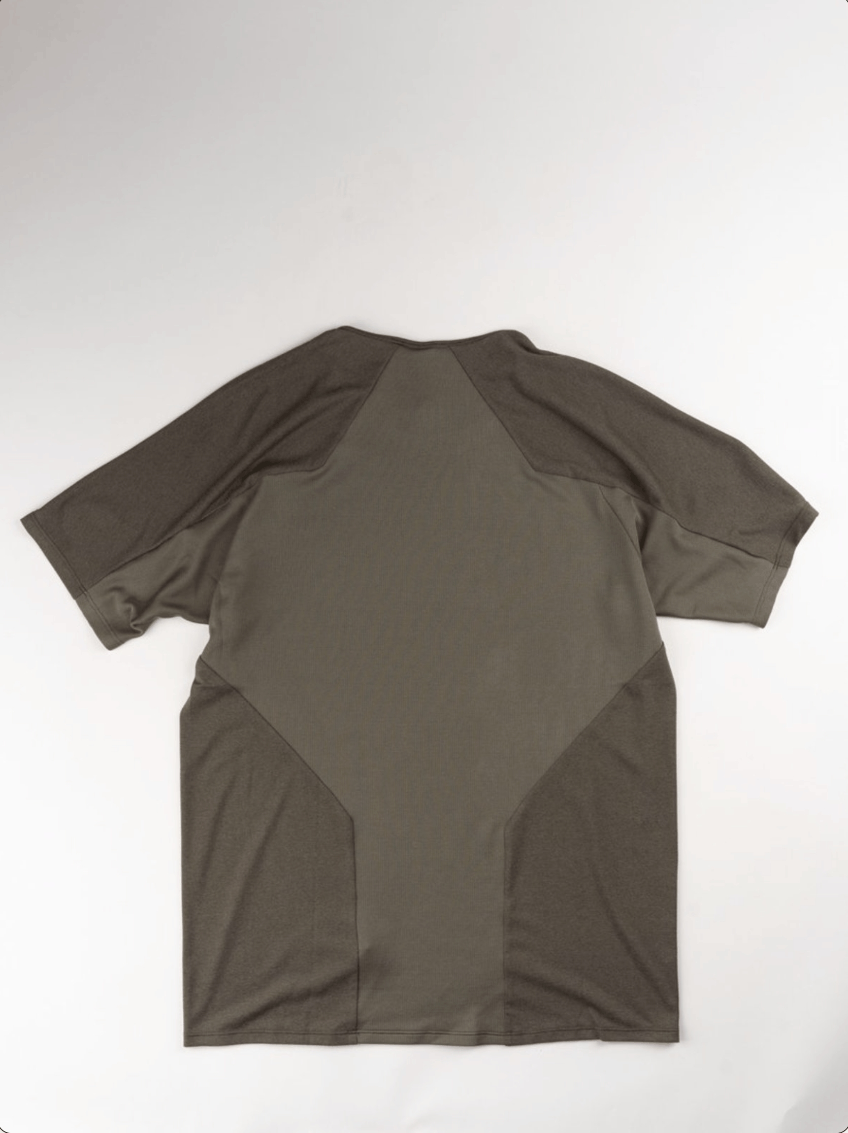 Veilance Arc'teryx Veilance Cevian Shirt, Clay Size US L / EU 52-54 / 3 - 3 Thumbnail