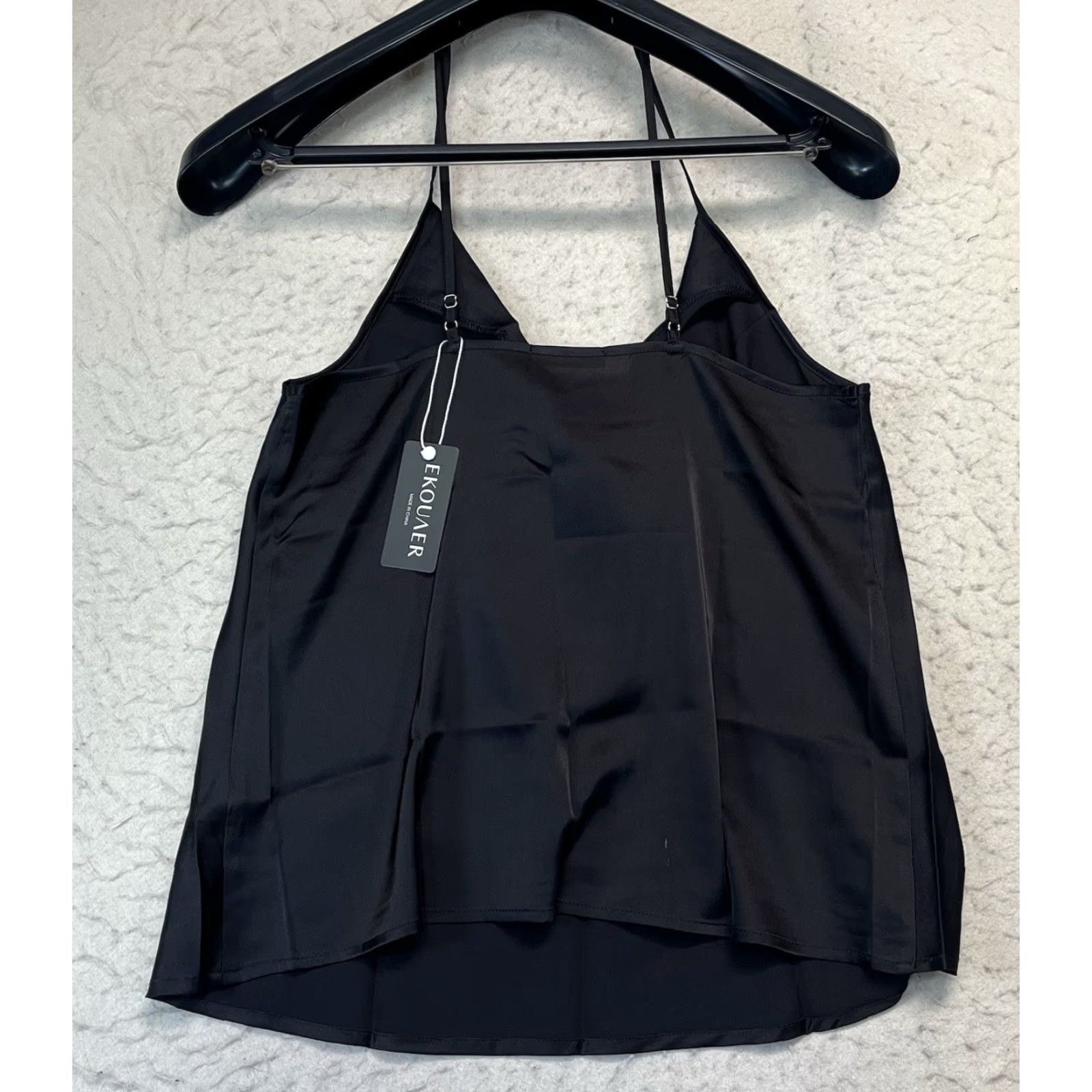 Vintage Ekouaer Womens Tank Black Strappy Lightweight Medium Satin Polyester Blend V-Neck Bohemian Casual Top Size M / US 6-8 / IT 42-44 - 2 Thumbnail