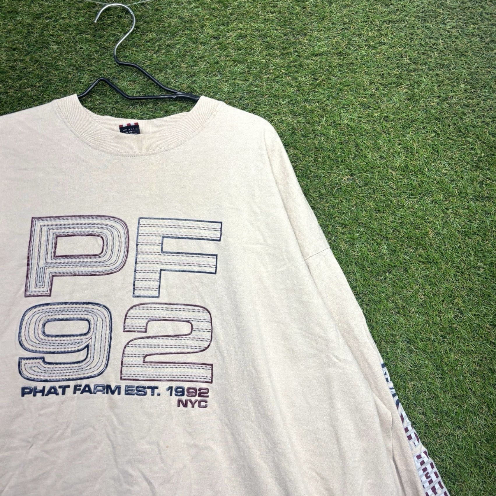Etro VINTAGE Phat Farm Shirt Mens 2XL Graphic Tee 90s Hip Hop Beige Cotton Knit Crew Neck Short Sleeve Logo 1990s Mens T-Shirt Size US XXL / EU 58 / 5 - 2 Thumbnail