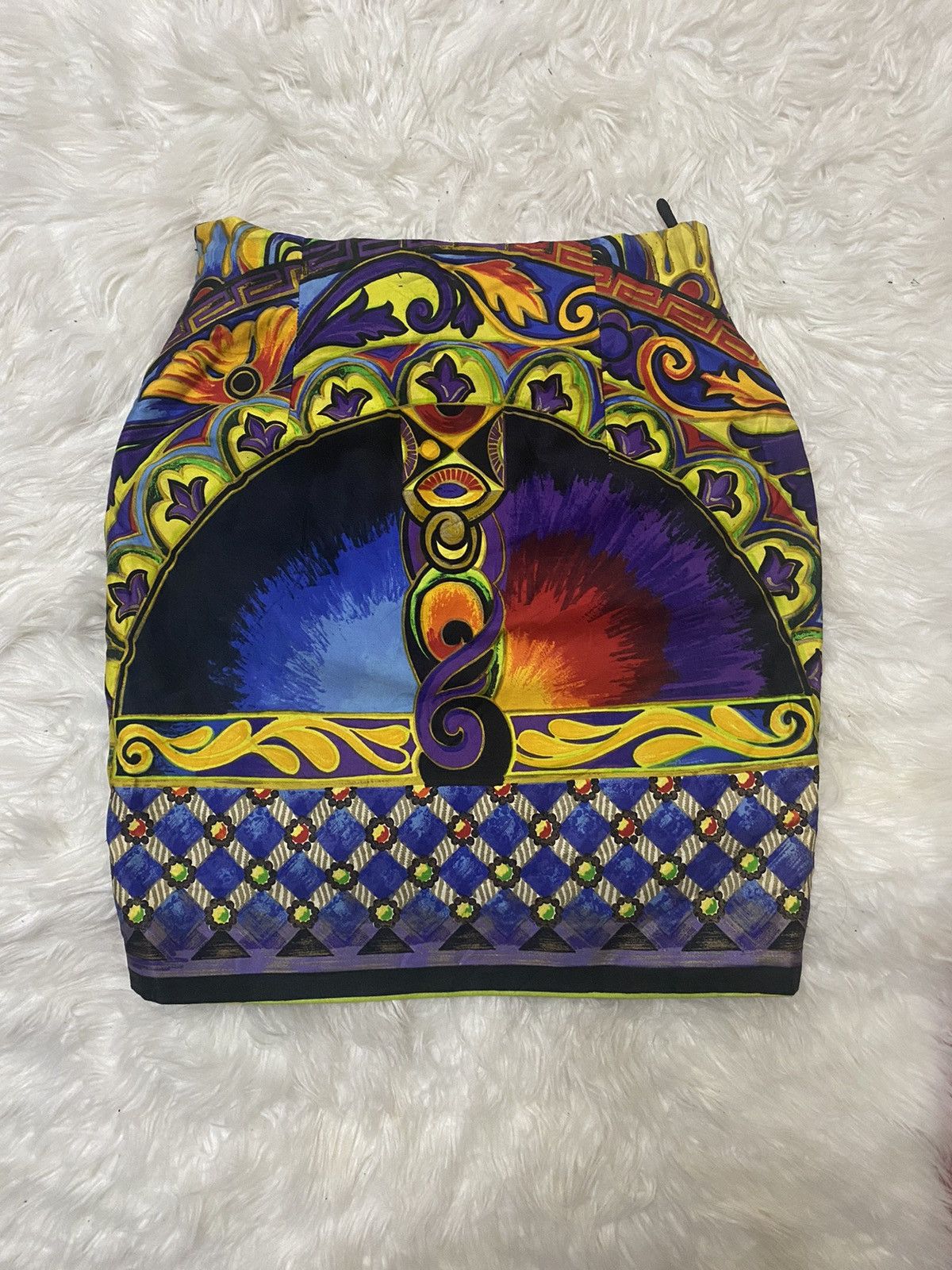 VINTAGE 90s ART MINI SKIRT BY GIANNI VERSACE