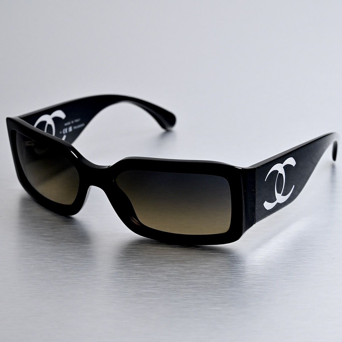 Chanel CHANEL 0CH5526 SUNGLASSES Size ONE SIZE - 2 Thumbnail