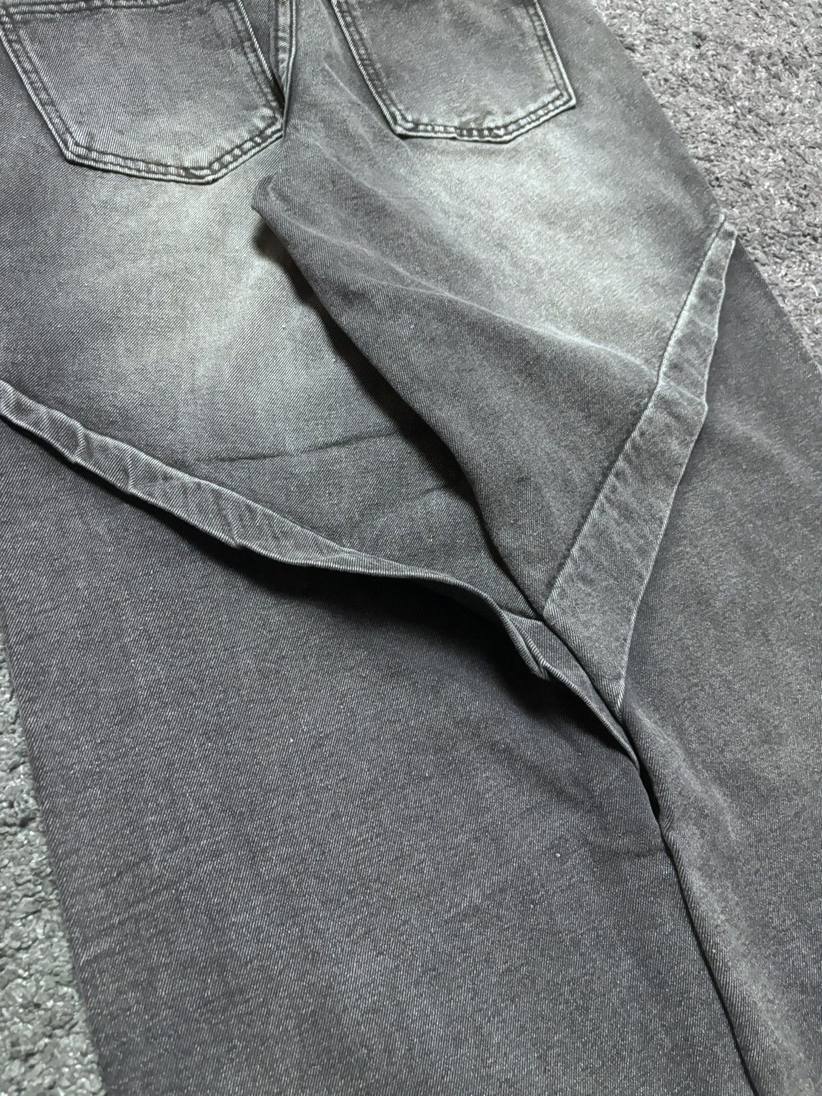 Jean × Vintage Vintage abstract art brutalist rare gray baggy jeans denim Size US 33 - 18 Thumbnail