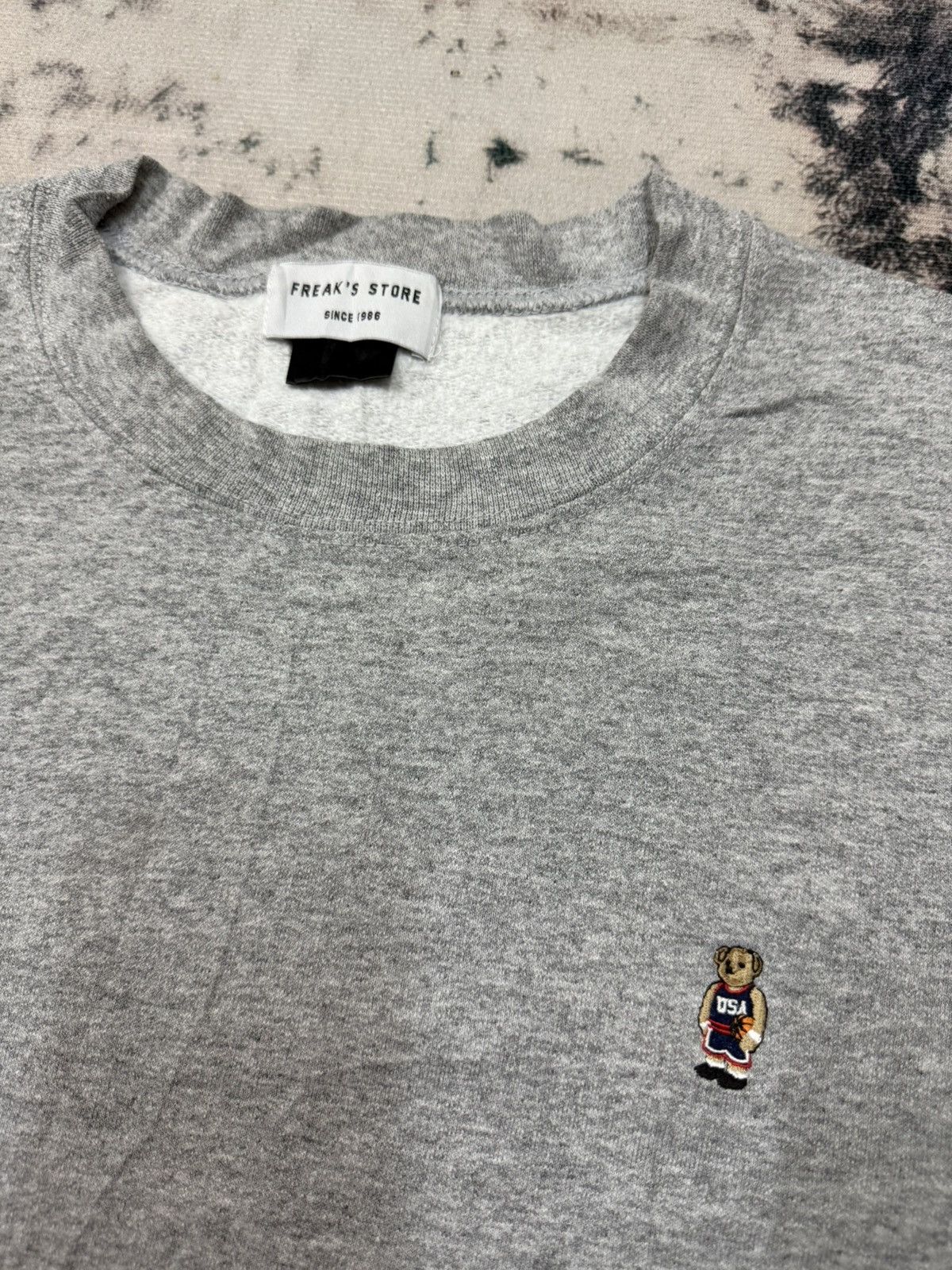 Japanese Brand × Vintage Freak’s Store Bear Logo Small Sweathsirt Size US L / EU 52-54 / 3 - 4 Thumbnail