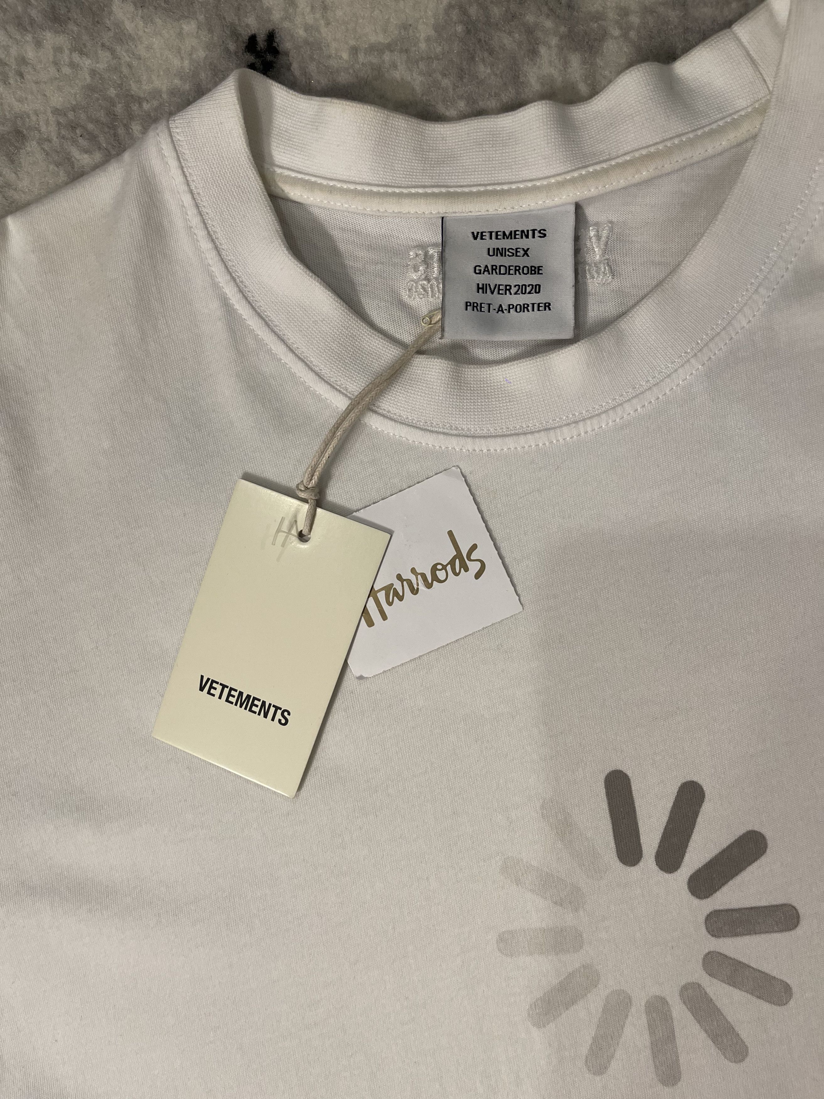 Vetements (Ultra Rare) Vetements 19fw loading pattern white. t shirt Size US S / EU 44-46 / 1 - 4 Thumbnail