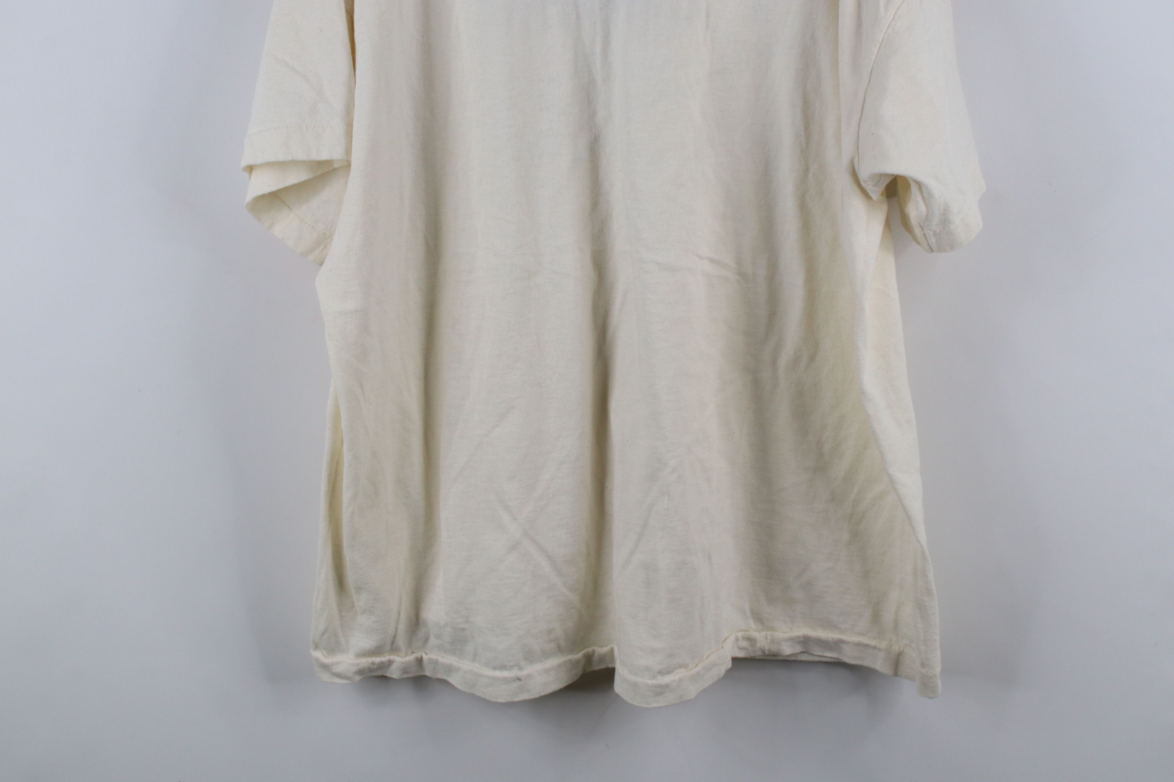 Vintage Vintage 90s Inis Mor Arainn Inishmore Ireland T-Shirt Cream Size US XXL / EU 58 / 5 - 11 Thumbnail