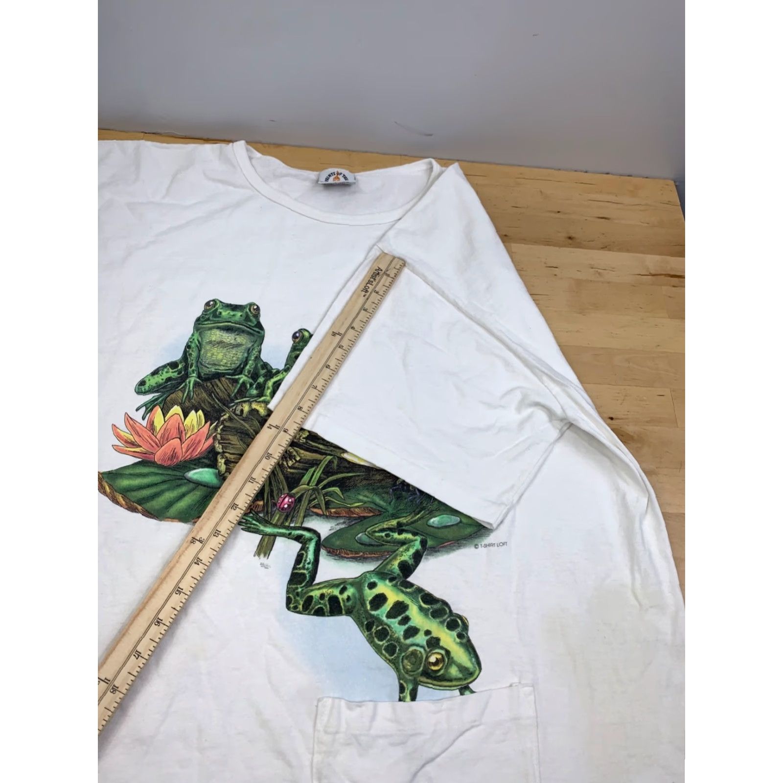 Vintage VINTAGE Prints of Tails Frog Shirt Unisex One Size White Cotton 90s Nature Size US M / EU 48-50 / 2 - 7 Thumbnail