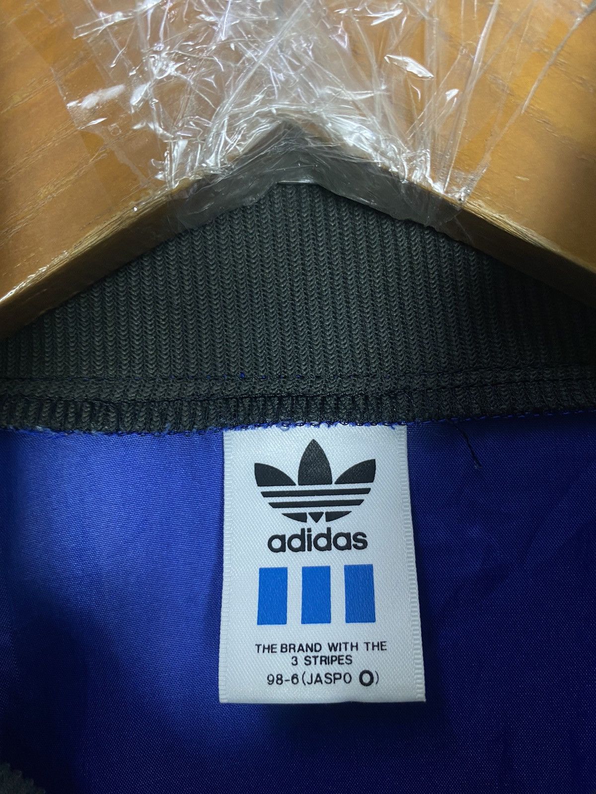 Adidas Rare‼️ Vintage Adidas Light Jacket Size US M / EU 48-50 / 2 - 6 Thumbnail