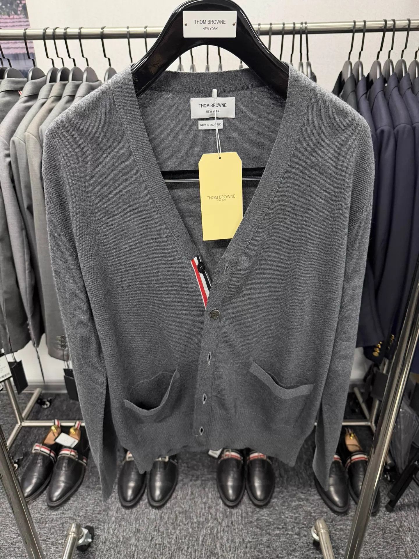 Thom Browne Thom Browne 4-Bar Wool Cardigan Dark Gray Size 3 Size US L / EU 52-54 / 3 - 1 Thumbnail