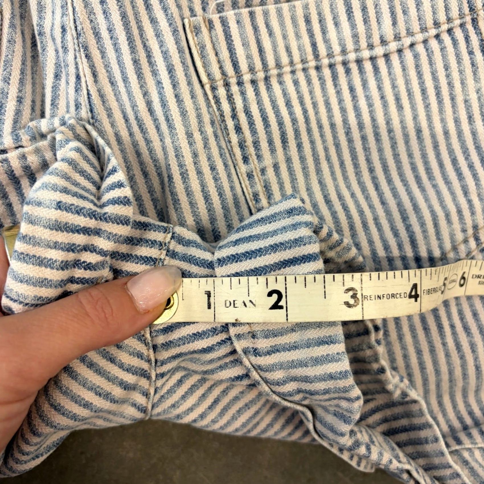 Bdg VINTAGE Y2K BDG Pinstripe Light Wash High Waisted Shorts Women's S Small White? Blue? Size 28" / US 6 / IT 42 - 5 Thumbnail