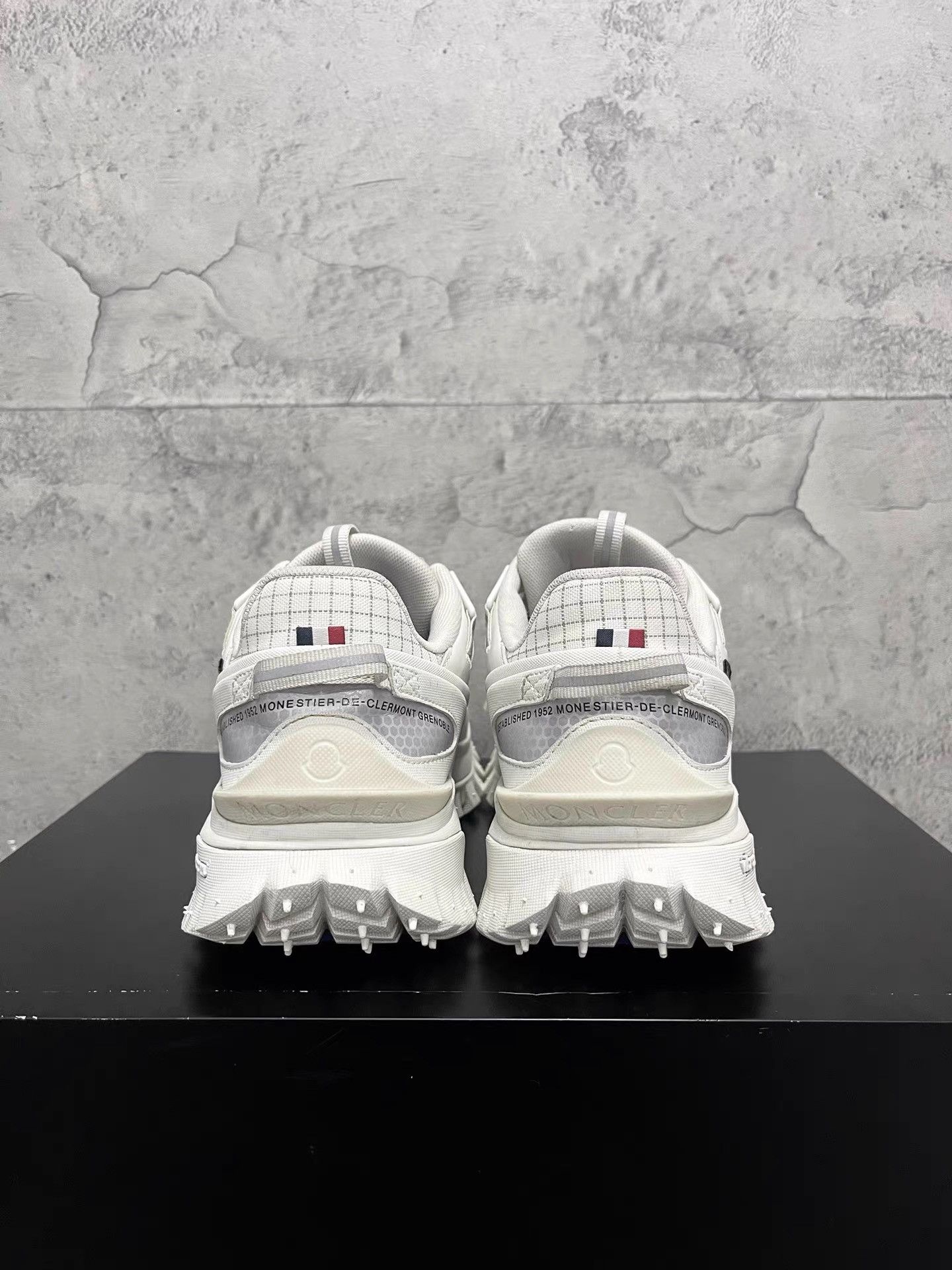 Moncler MONCLER Trailgrip GTX Sneakers K34 Size US 7 / EU 40 - 7 Thumbnail
