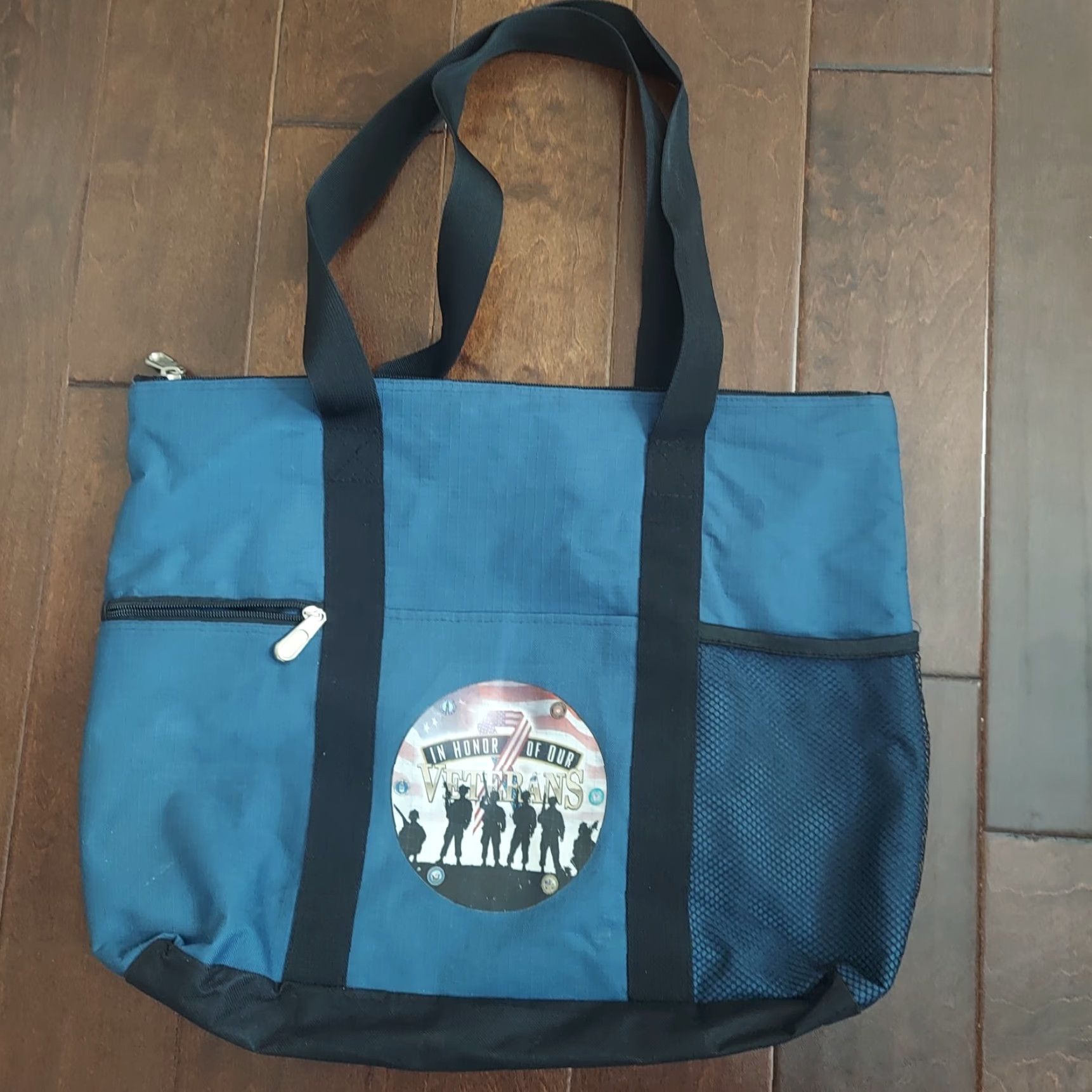 Vintage In honor Of Our Veterans Black/Blue Tote Bag Size ONE SIZE - 2 Thumbnail