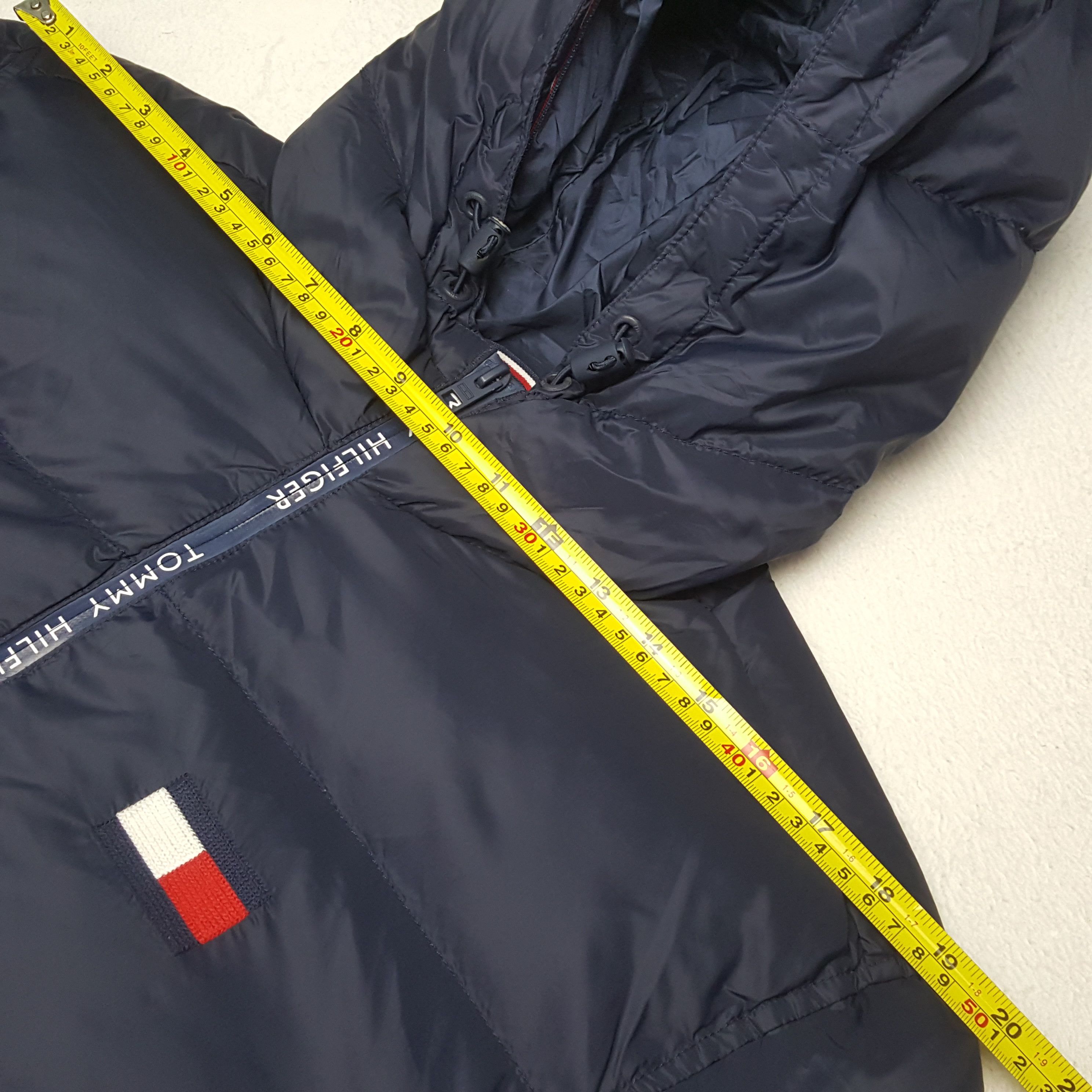 Tommy Hilfiger Vintage Tommy Hilfiger Big Logo Puffer Hoodie RR24 Size US XL / EU 56 / 4 - 4 Thumbnail