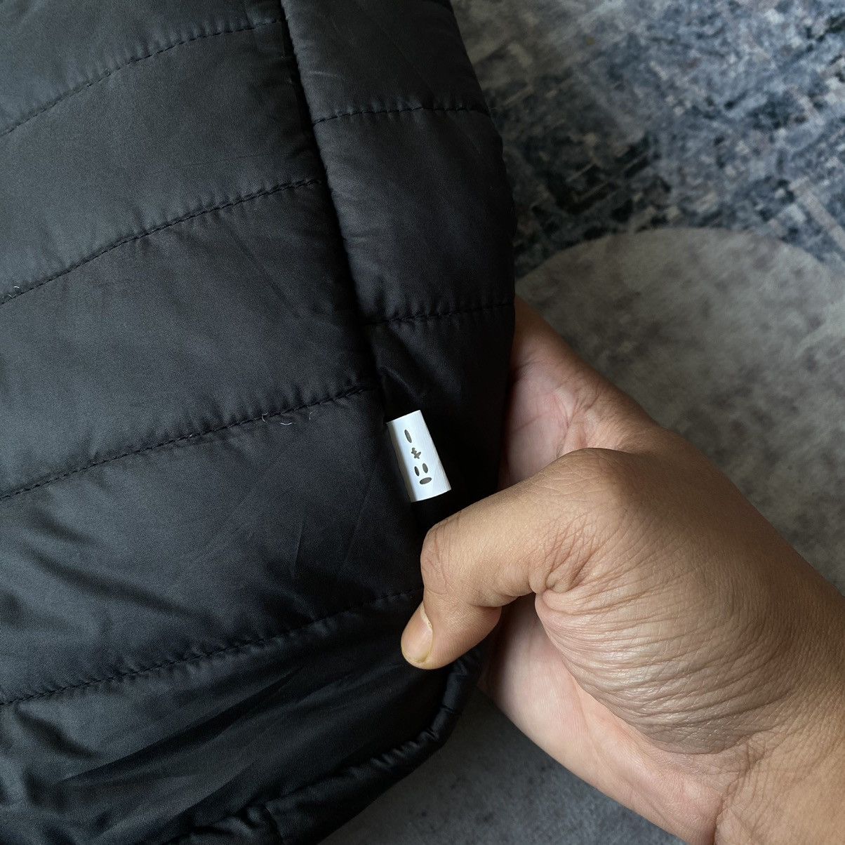 Ne-Net Ne-net by Issey Miyake Puffer Sling Bag Size ONE SIZE - 6 Thumbnail