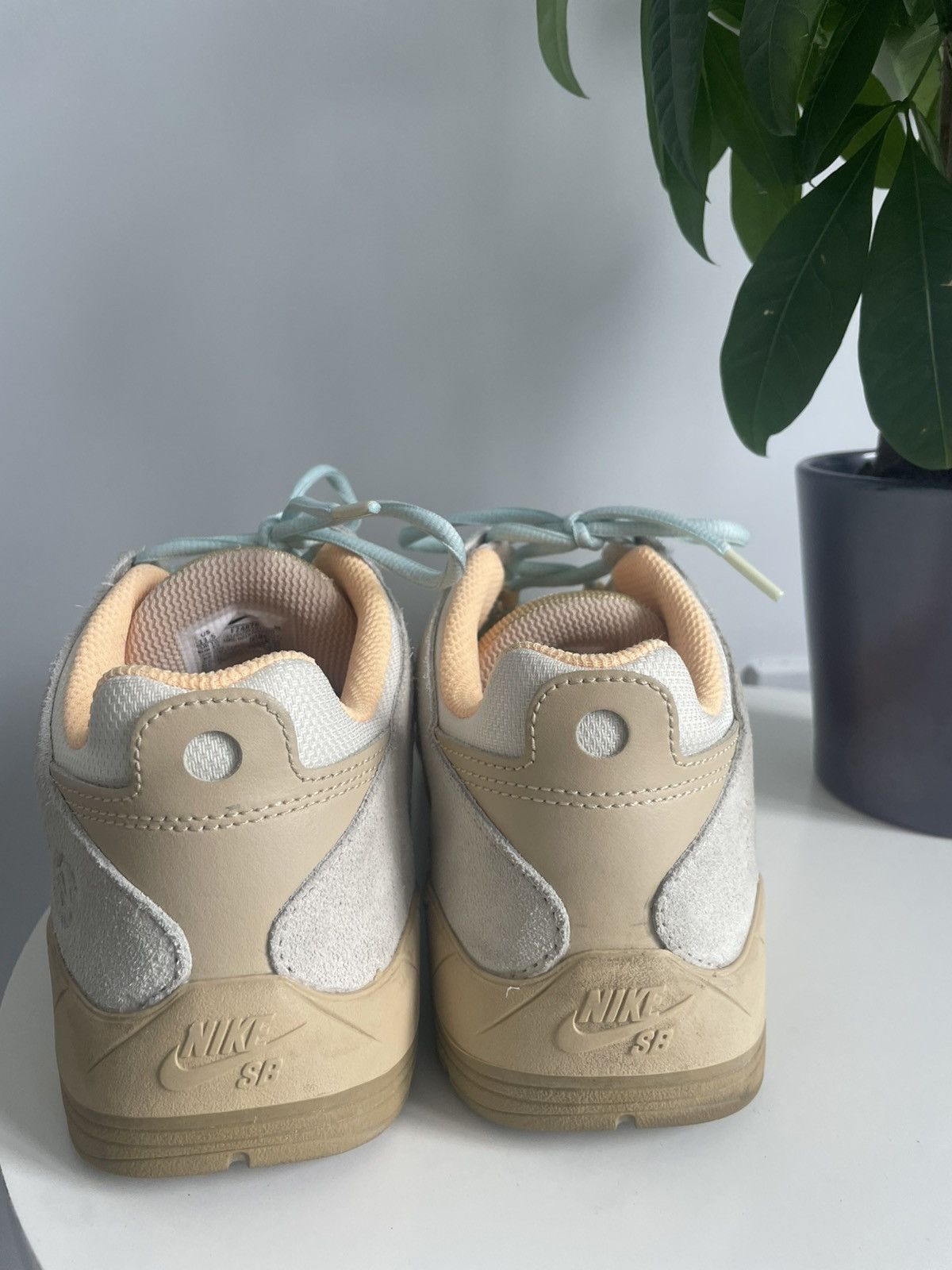Nike SB Men Size 11.5 Nike Sb Vertebrae Te Coconut Milk-Jade Shoes Size US 11.5 / EU 44-45 - 6 Thumbnail