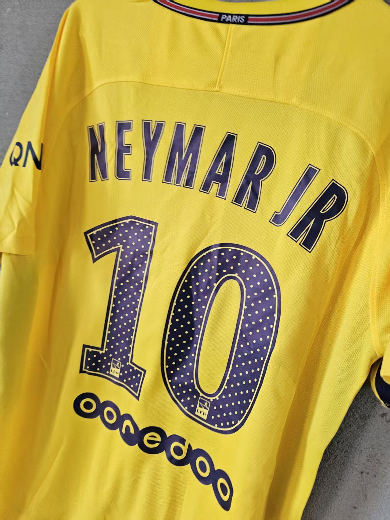 Other 2017 18 PSG #10 Neymar Jersey Away XXL Size US XXL / EU 58 / 5 - 5 Thumbnail