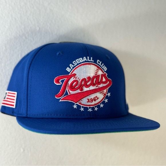 Designer × MLB NEW TEXAS BASE BALL CLUB RANGERS FLAT BILL SNAPBACK Size ONE SIZE - 2 Thumbnail