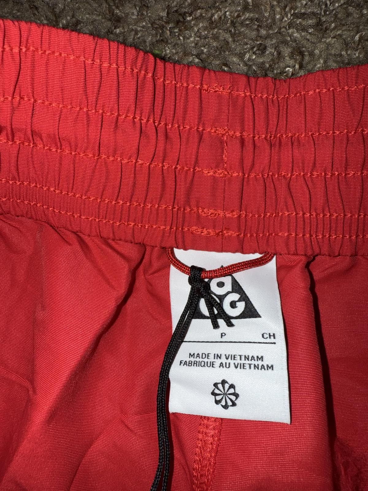Nike Nike Men’s ACG Woven Trail Red Short Size 28" / US 6 / IT 42 - 8 Thumbnail