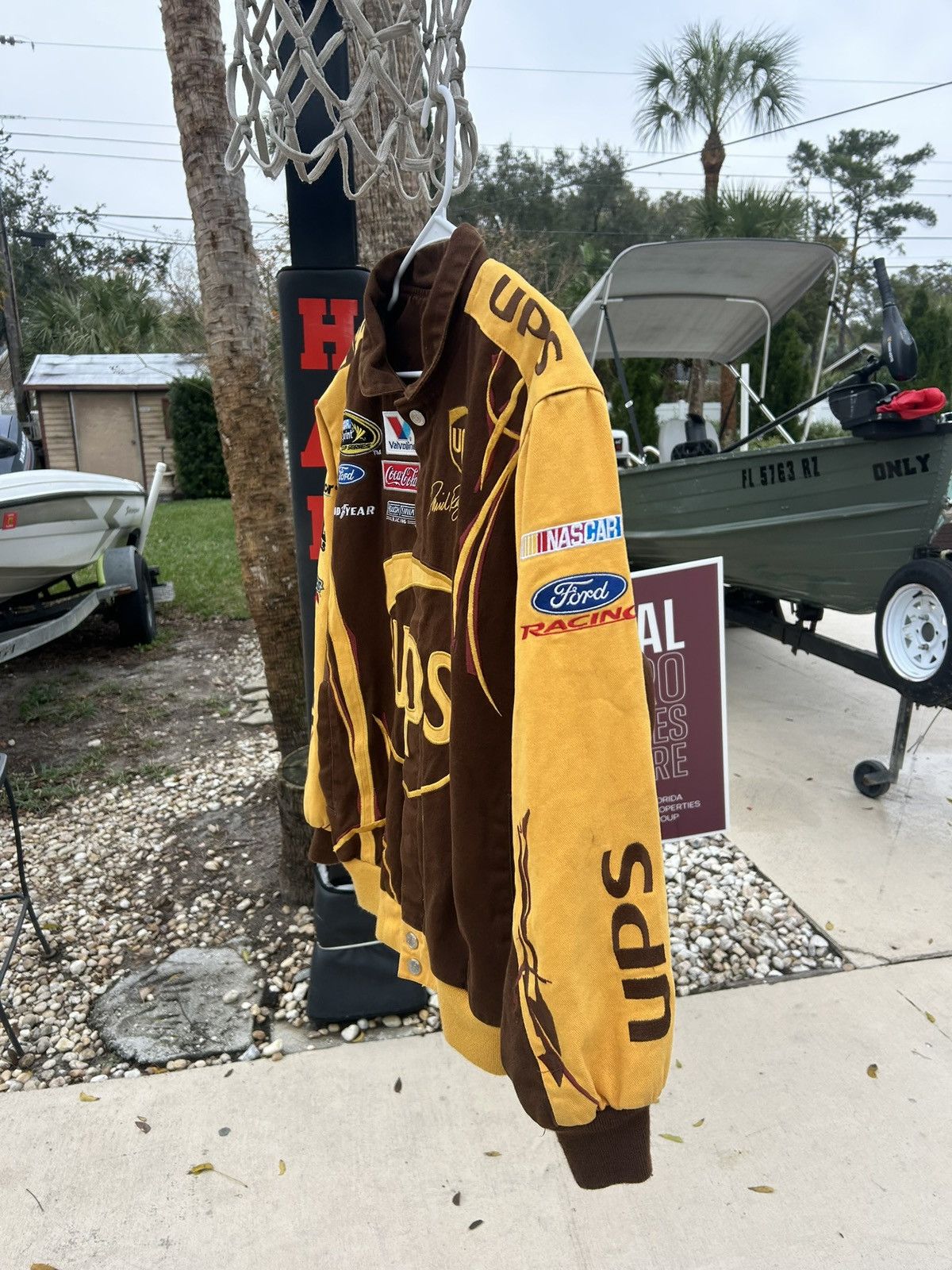 Chase Authentics × NASCAR UPS Nascar / Chase authentic bomber Size US M / EU 48-50 / 2 - 3 Thumbnail