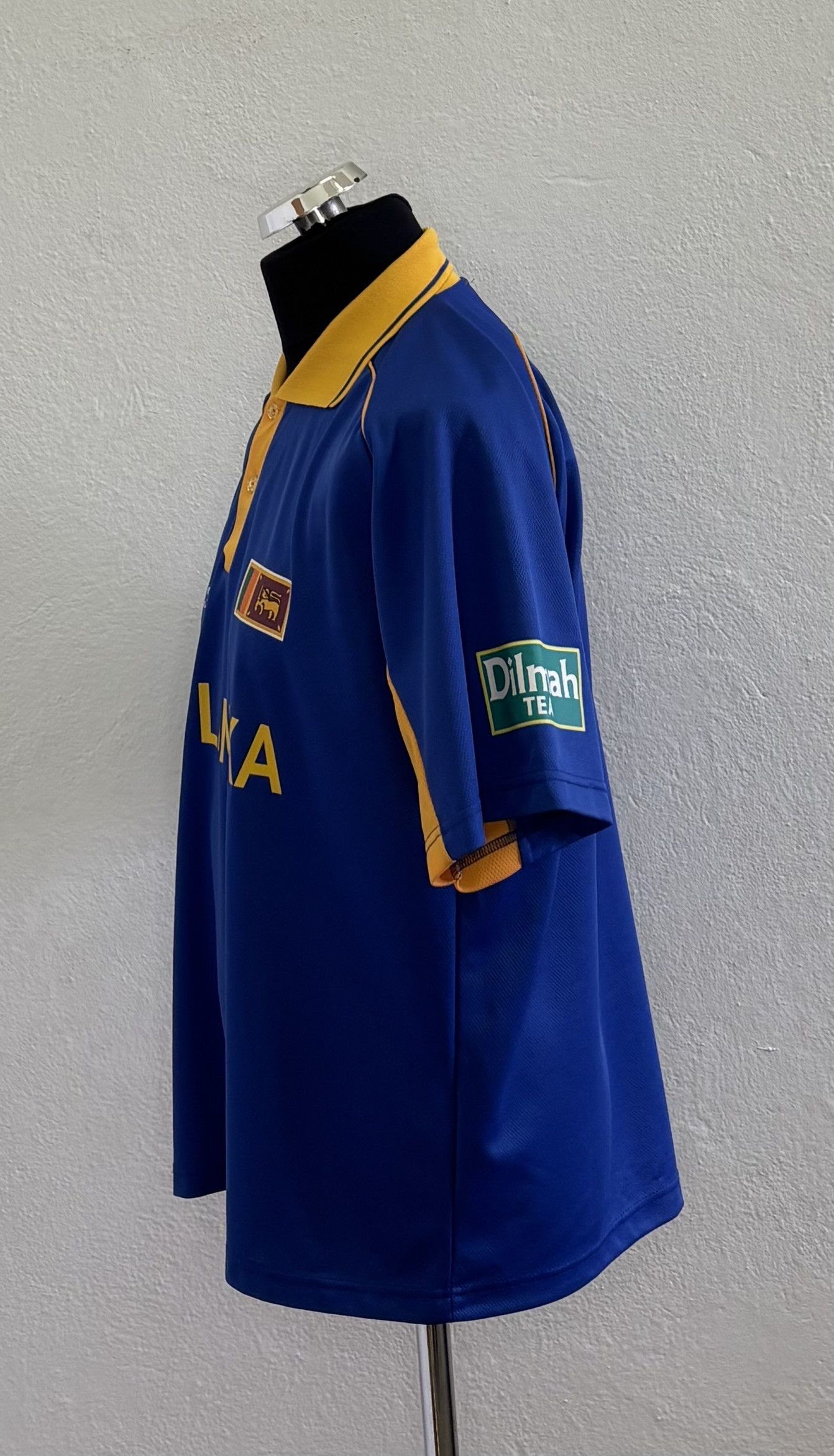 Other Sri Lanka Cricket 2003 WCS Jersey Size L Size US L / EU 52-54 / 3 - 3 Thumbnail