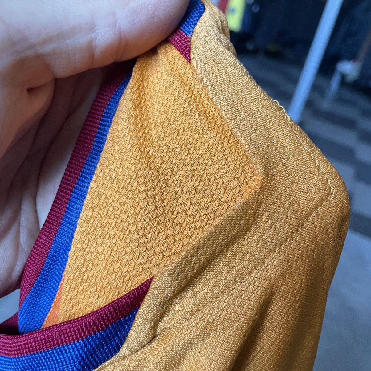 Nike Nike Barcelona Jersey 2006 2007 Vintage Shirt tee Messi pro Size US L / EU 52-54 / 3 - 8 Thumbnail