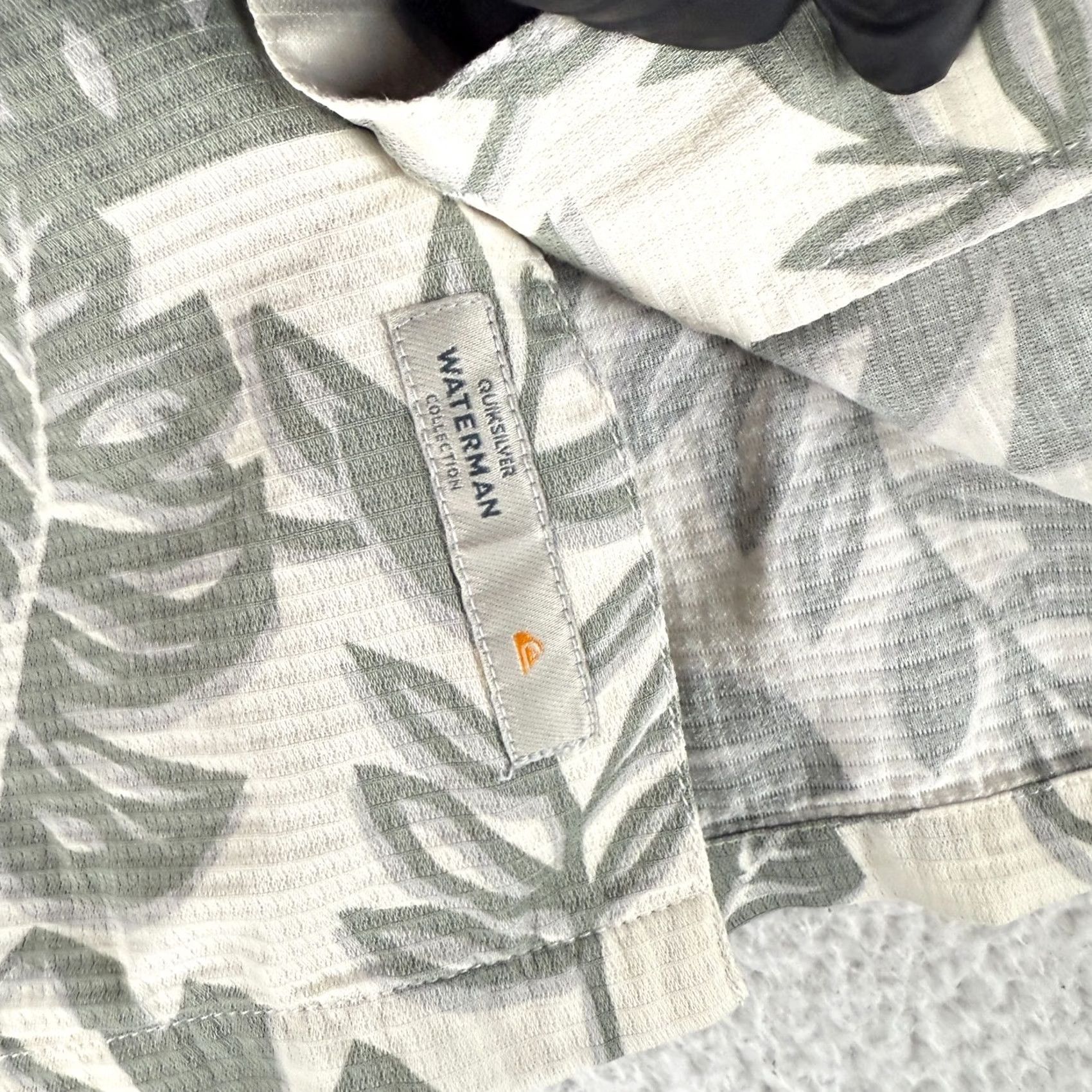 Quiksilver Quiksilver Waterman Collection Shirt Mens Large Green Jungle Life Tropical Camp Button-Up Size US L / EU 52-54 / 3 - 7 Thumbnail