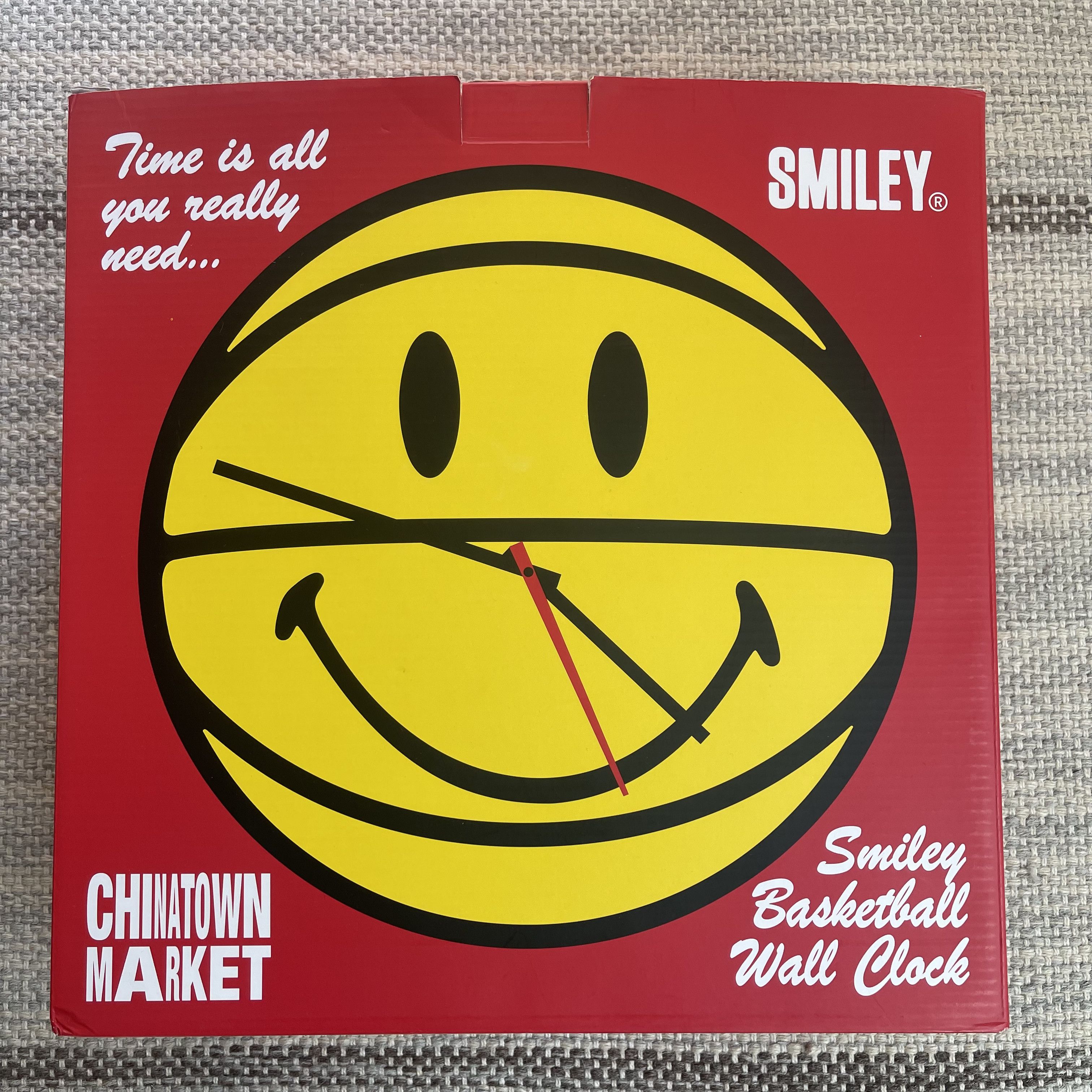 image of Chinatown Market Smiley Clock in Yellow, Men's