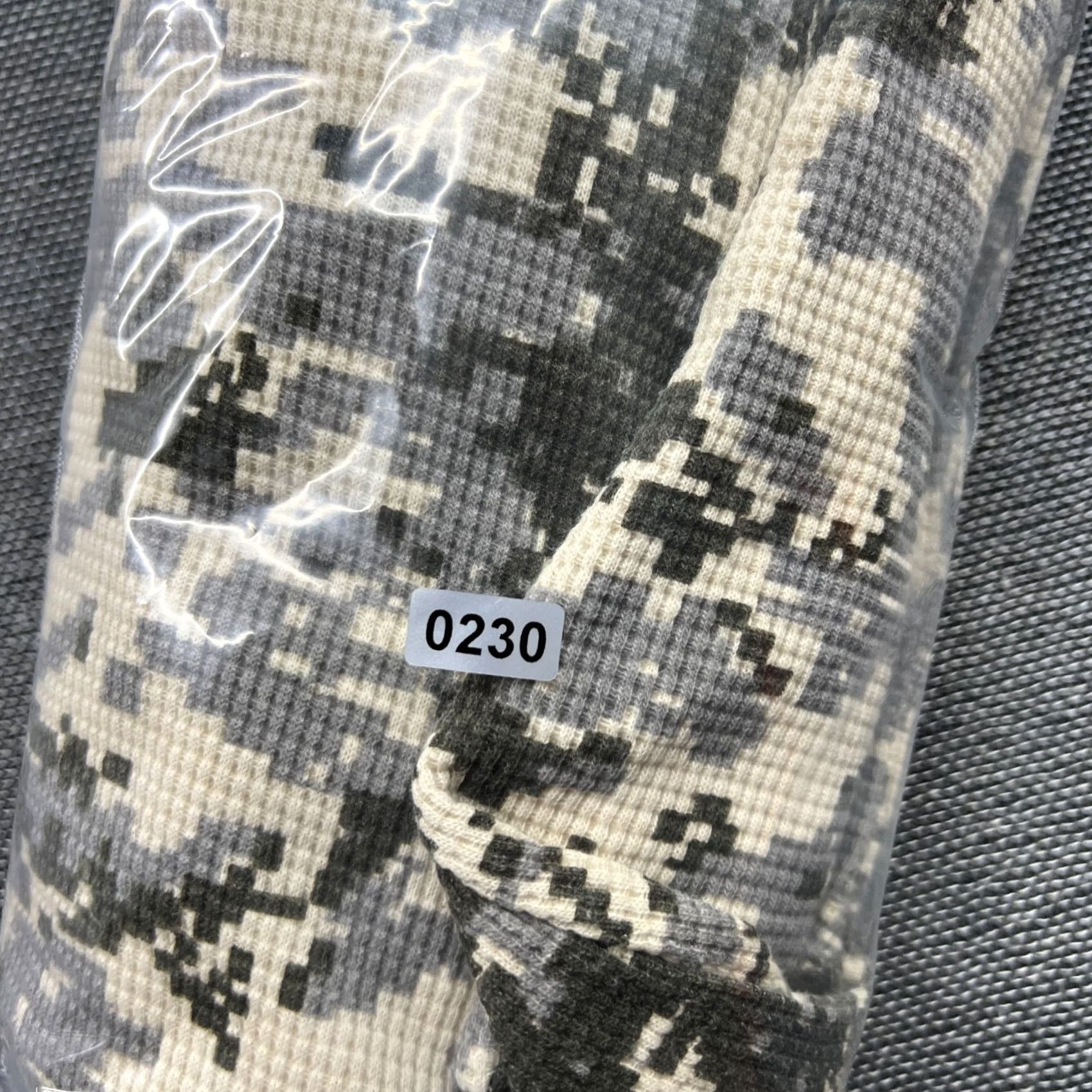 Corteiz VINTAGE Corteiz Guerillaz Alcatraz Mens Long Sleeve Shirt Large Digi Camo Waffle Digital Size US L / EU 52-54 / 3 - 2 Thumbnail